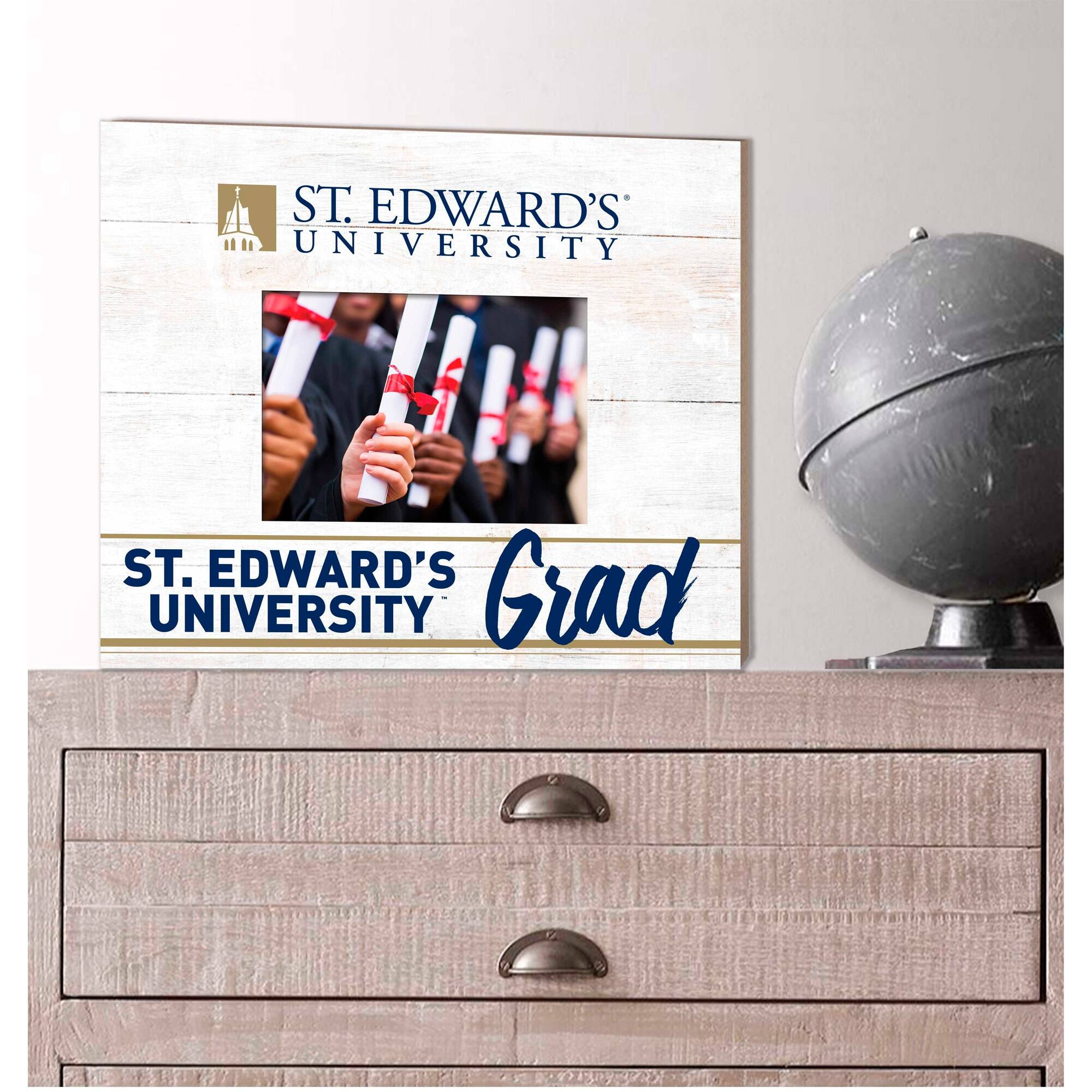 ST. EDWARD'S UNIVERSITY  
ST. EDWARD'S UNIVERSITY  
Grad