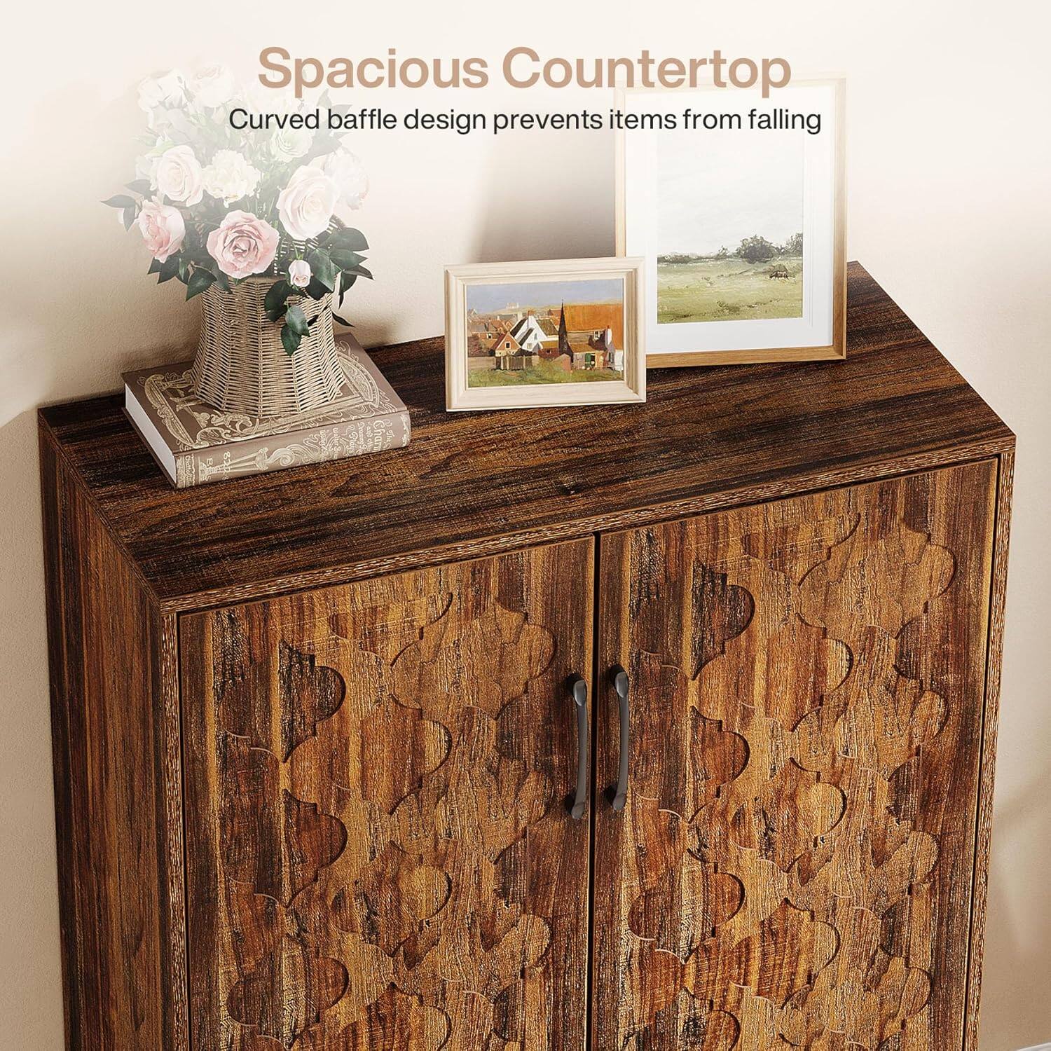 Spacious Countertop  
Curved baffle design prevents items from falling