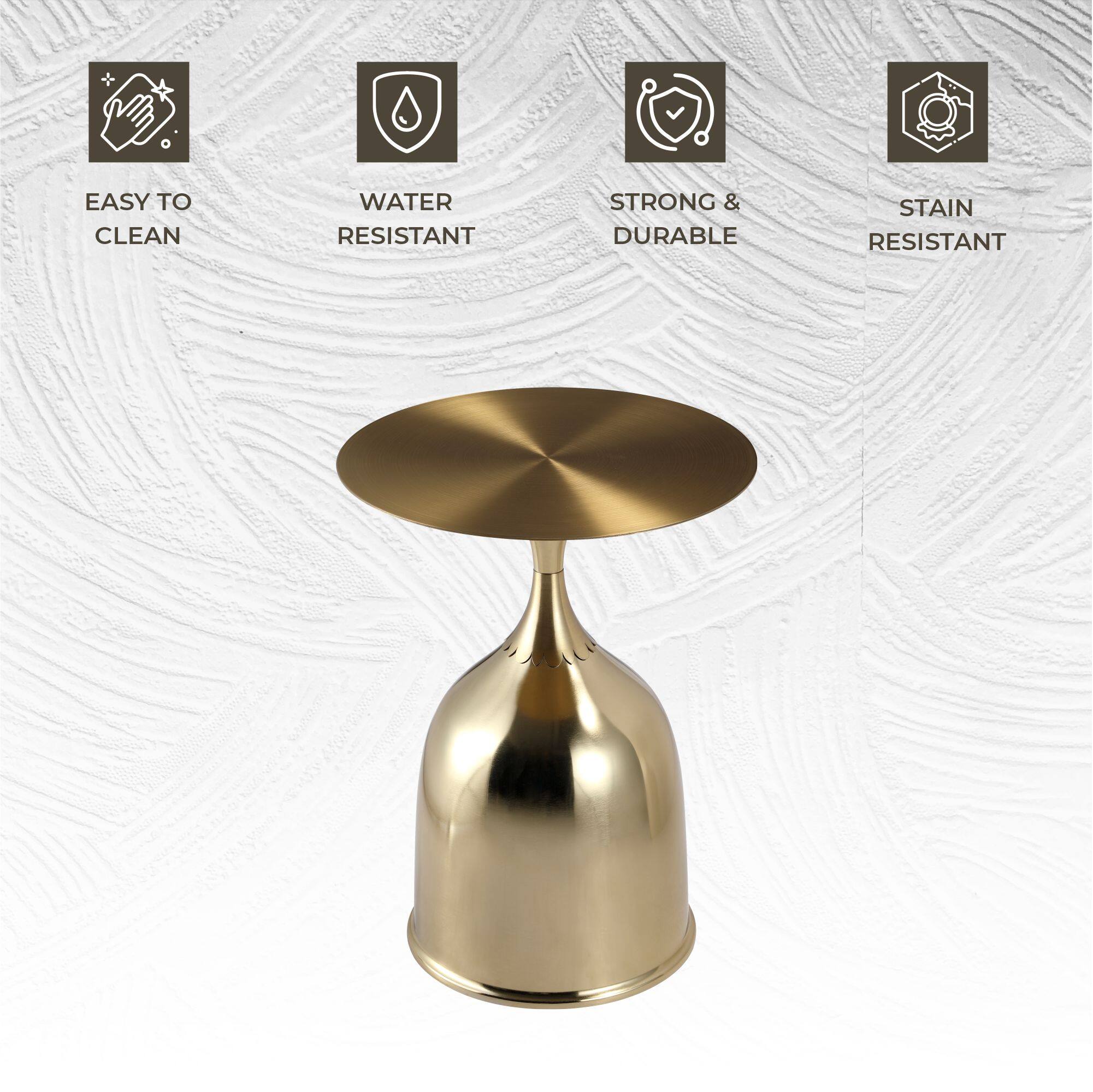 EASY TO CLEAN  
WATER RESISTANT  
STRONG & DURABLE  
STAIN RESISTANT