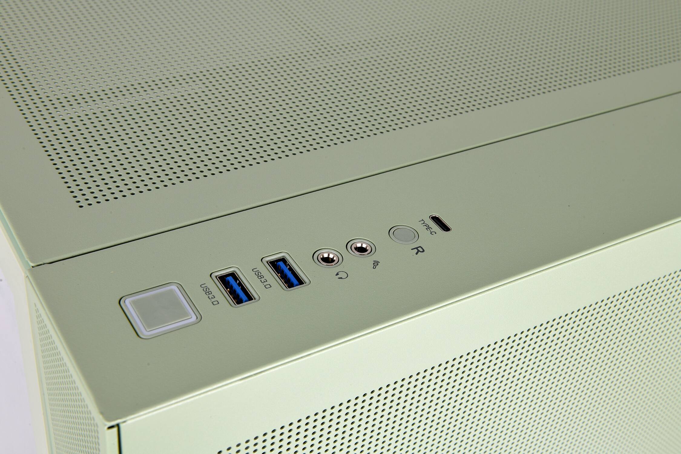 The text on the image reads "USB3.0 USB3.0 Type-C". This indicates that the computer has USB 3.0 ports, which are capable of transferring data at a faster rate than USB 2.0. Additionally, there is a Type-C port available, which is a newer and more versatile port that can be used for charging, data transfer, and even video output.