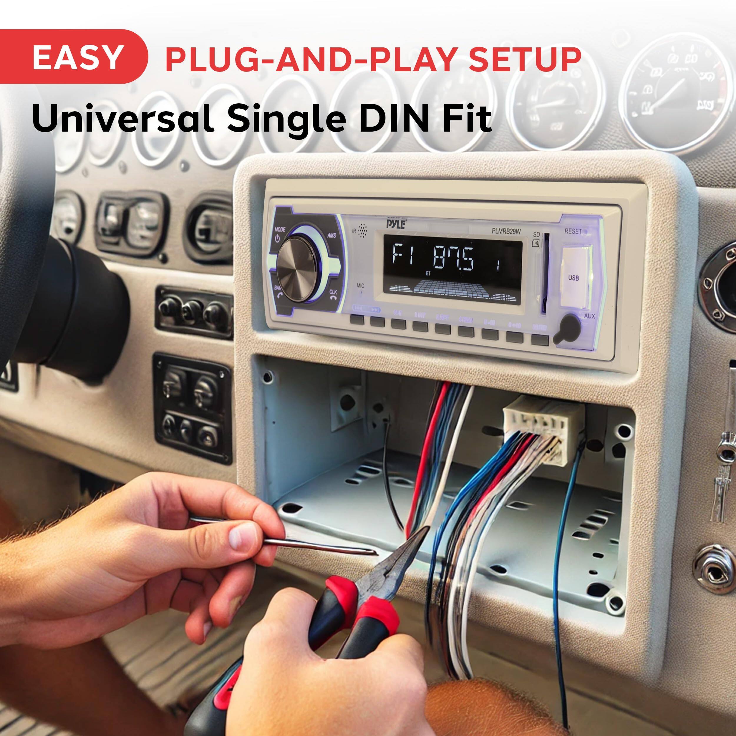 EASY PLUG-AND-PLAY SETUP  
Universal Single DIN Fit
