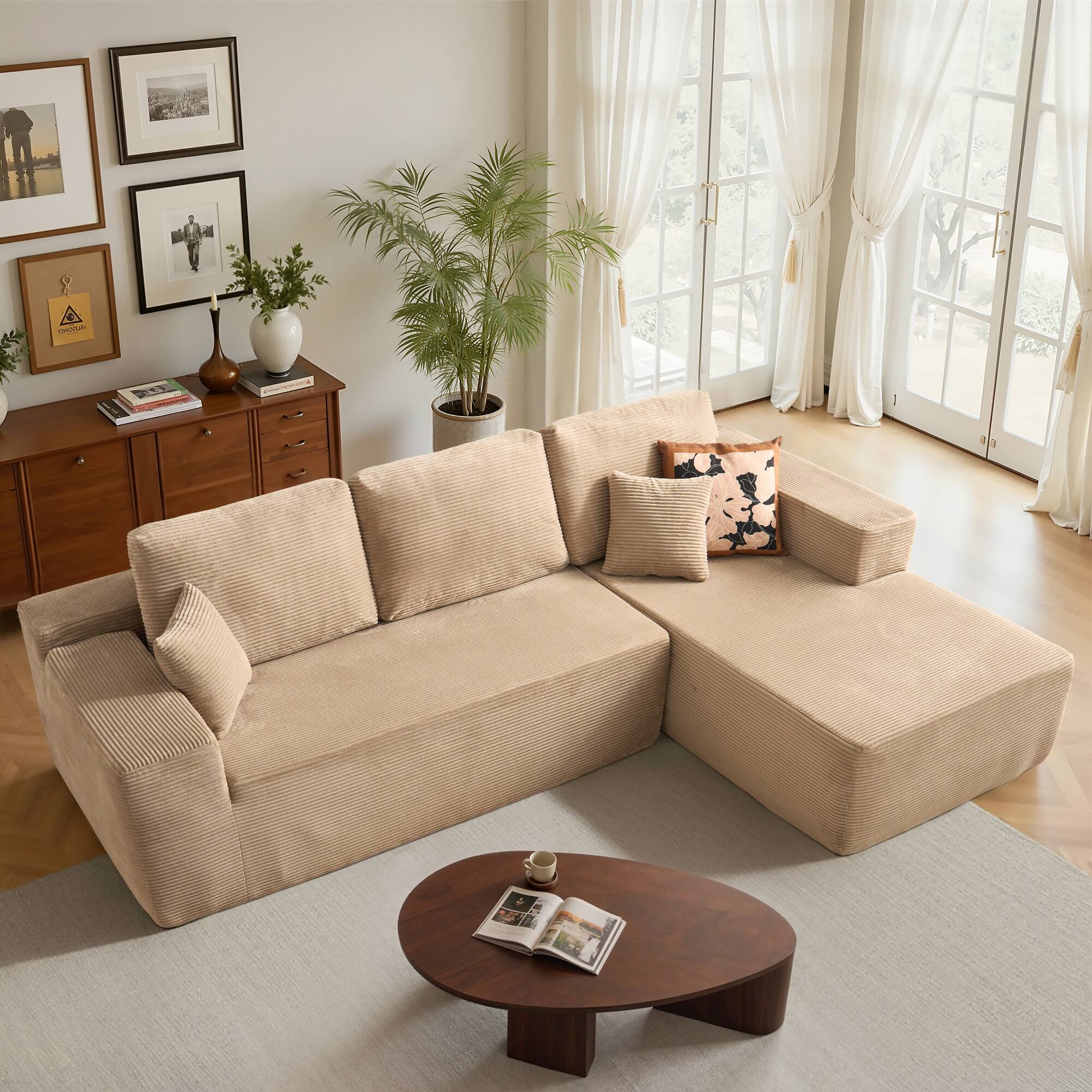 Camel(Corduroy, Right Facing)