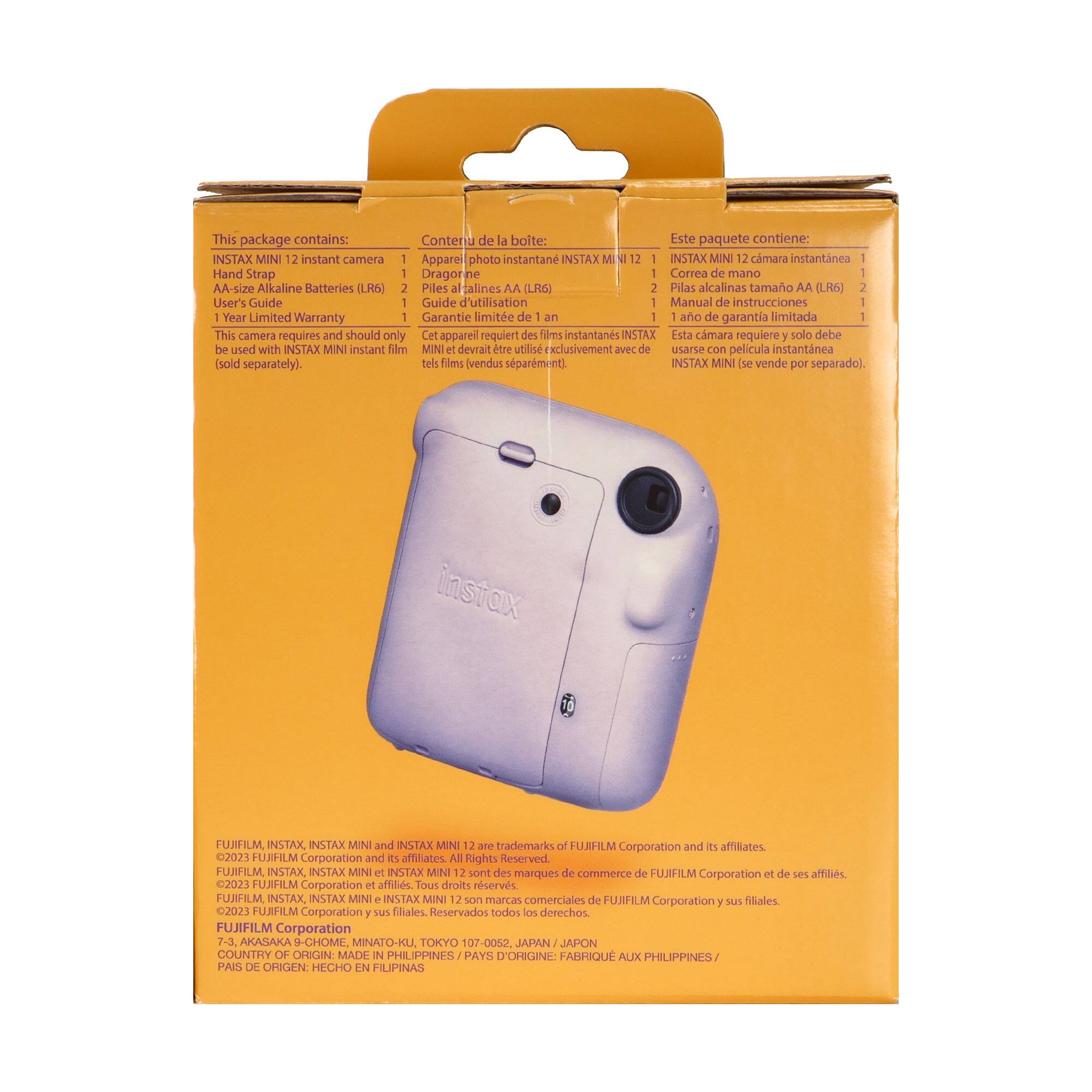 This package contains:
- INSTAX MINI 12 instant camera
- Hand Strap
- AA-size Alkaline Batteries (LR6) x 2
- User's Guide
- 1 Year Limited Warranty

This camera requires and should only be used with INSTAX MINI instant film (sold separately).

FUJIFILM INSTAX, INSTAX MINI and INSTAX MINI 12 are trademarks of FUJIFILM Corporation and its affiliates. ©2023 FUJIFILM Corporation and its affiliates. All Rights Reserved.

FUJIFILM Corporation
7-3, Akasaka 9-cho, Minato-ku, Tokyo 100-0052, Japan
PAIS DE ORIGEN: HECHO EN FILIPINAS / FABRIQUÉ AUX PHILIPPINES

Contenido de la caja:
- INSTAX MINI 12 cámara instantánea
- Correa de mano
- Piles alcalinas AA (LR6) x 2
- Guía de uso
- Garantía limitada de 1 año

Este aparato requiere y debe usarse con película instantánea INSTAX MIN