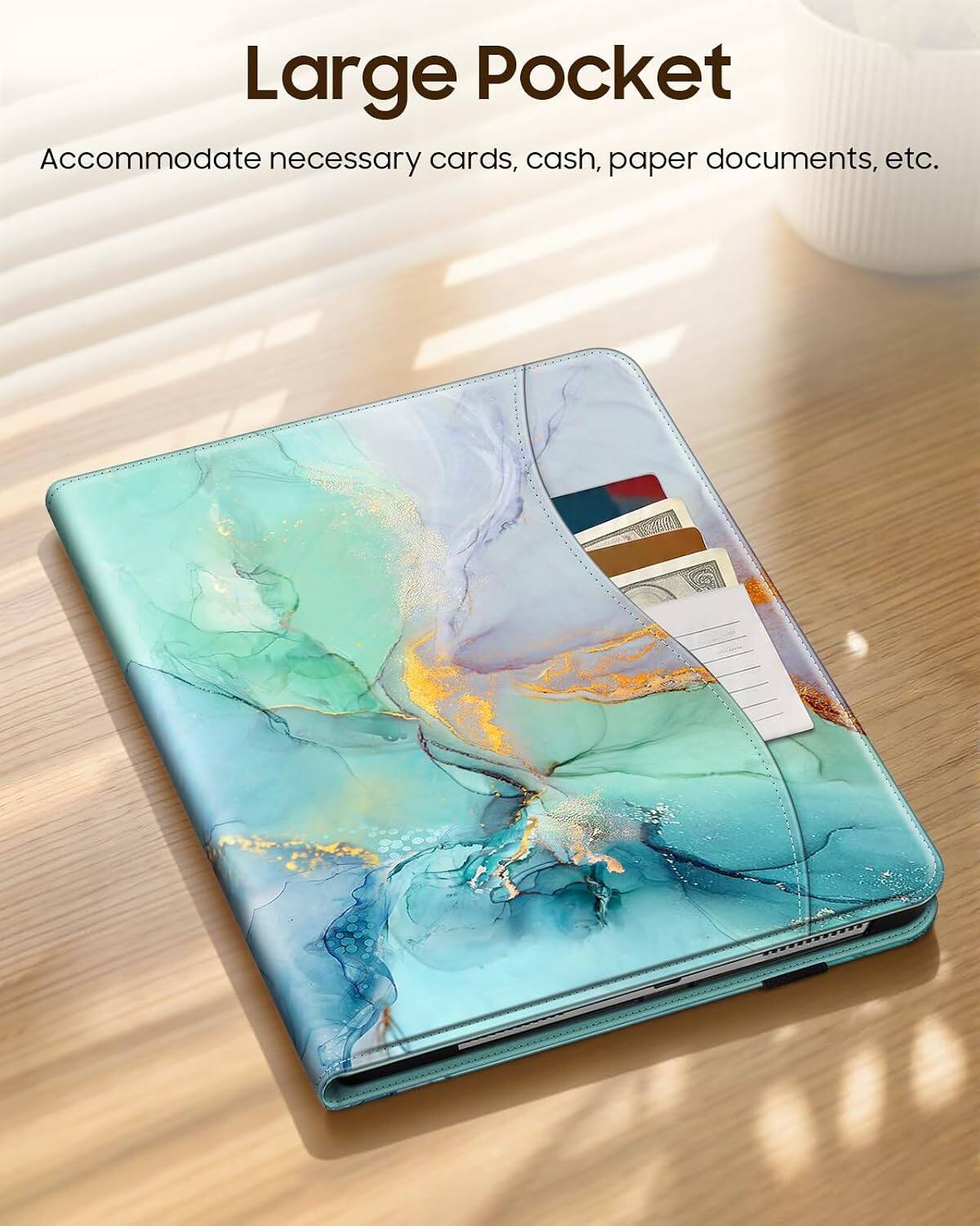 Large Pocket  
Accommodate necessary cards, cash, paper documents, etc.