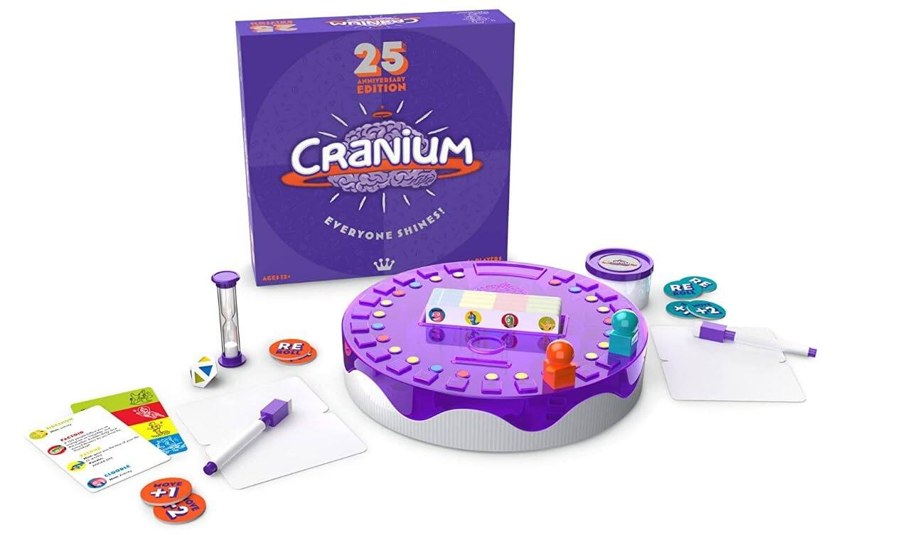 CRANIUM 25 ANNIVERSARY EDITION  
CRANIUM EVERYONE SHINES!  
AGES 12+  

RE ROLL +2  
RE ROLL  
CLOODLE  
MOVE +1