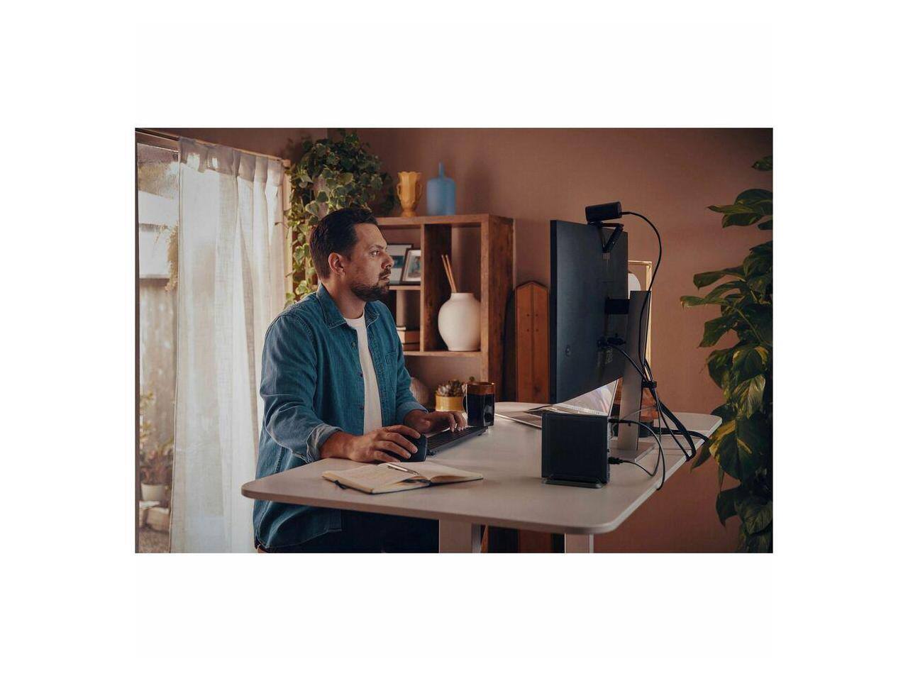 Alt View 1. HP - HP EliteDesk 8 G1a - AMD Ryzen AI 5 PRO 340 - 16 GB - 256 GB SSD - Mini PC - AMD Radeon 840M - Windows 11 Pro - Black.