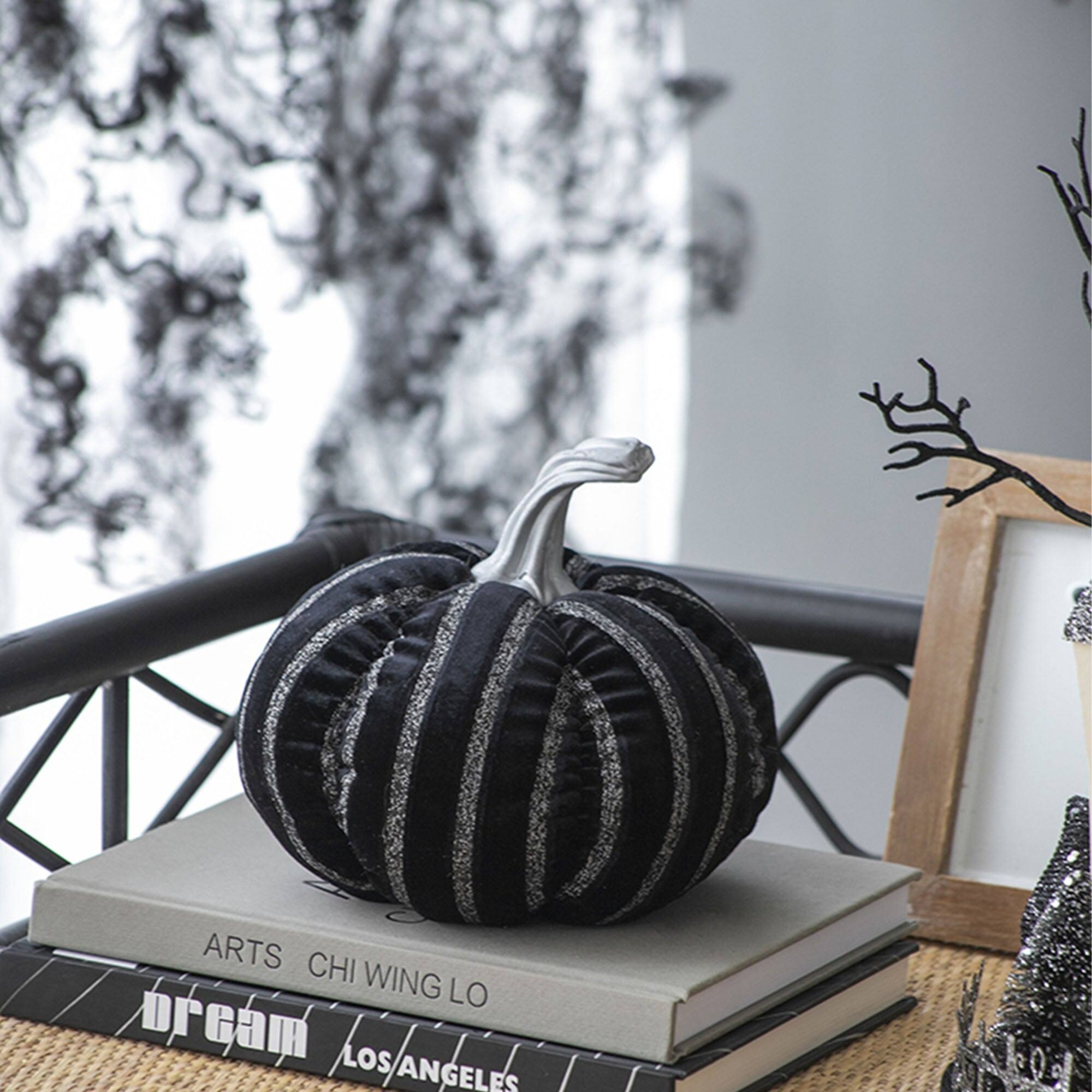 ARTS CHI WING LO  
dream LOS ANGELES