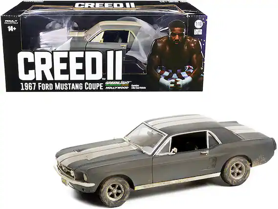CREED II
1967 FORD MUSTANG COUPE
GREENLIGHT
HOLLYWOOD
1:18
LIMITED EDITION
14+
ROULT
14+