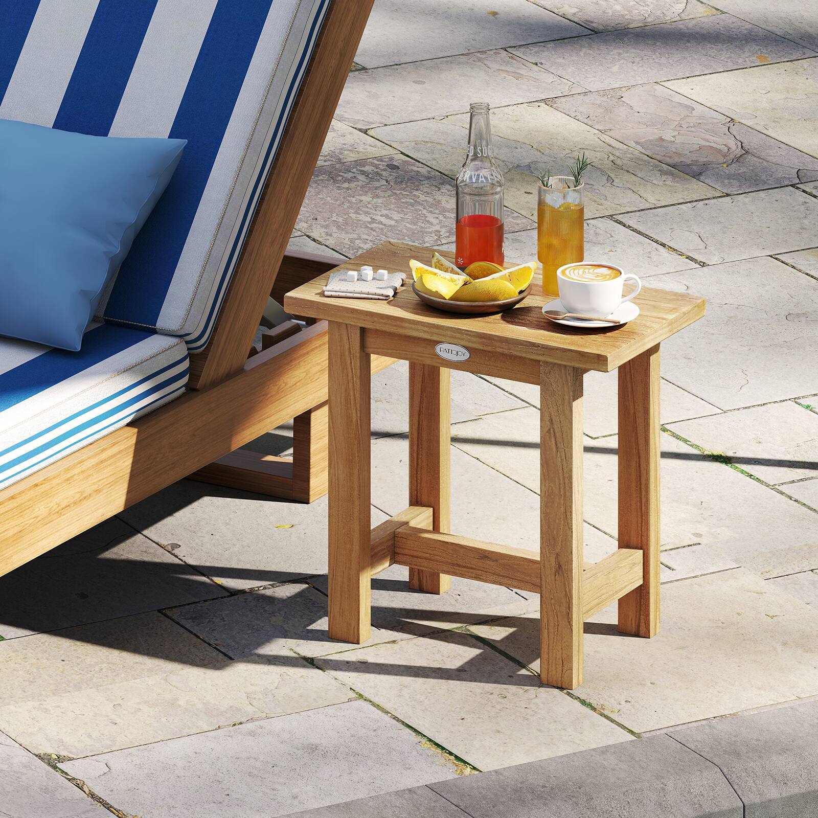 The text on the image reads:

- "GATEPA"
- "Coca-Cola"