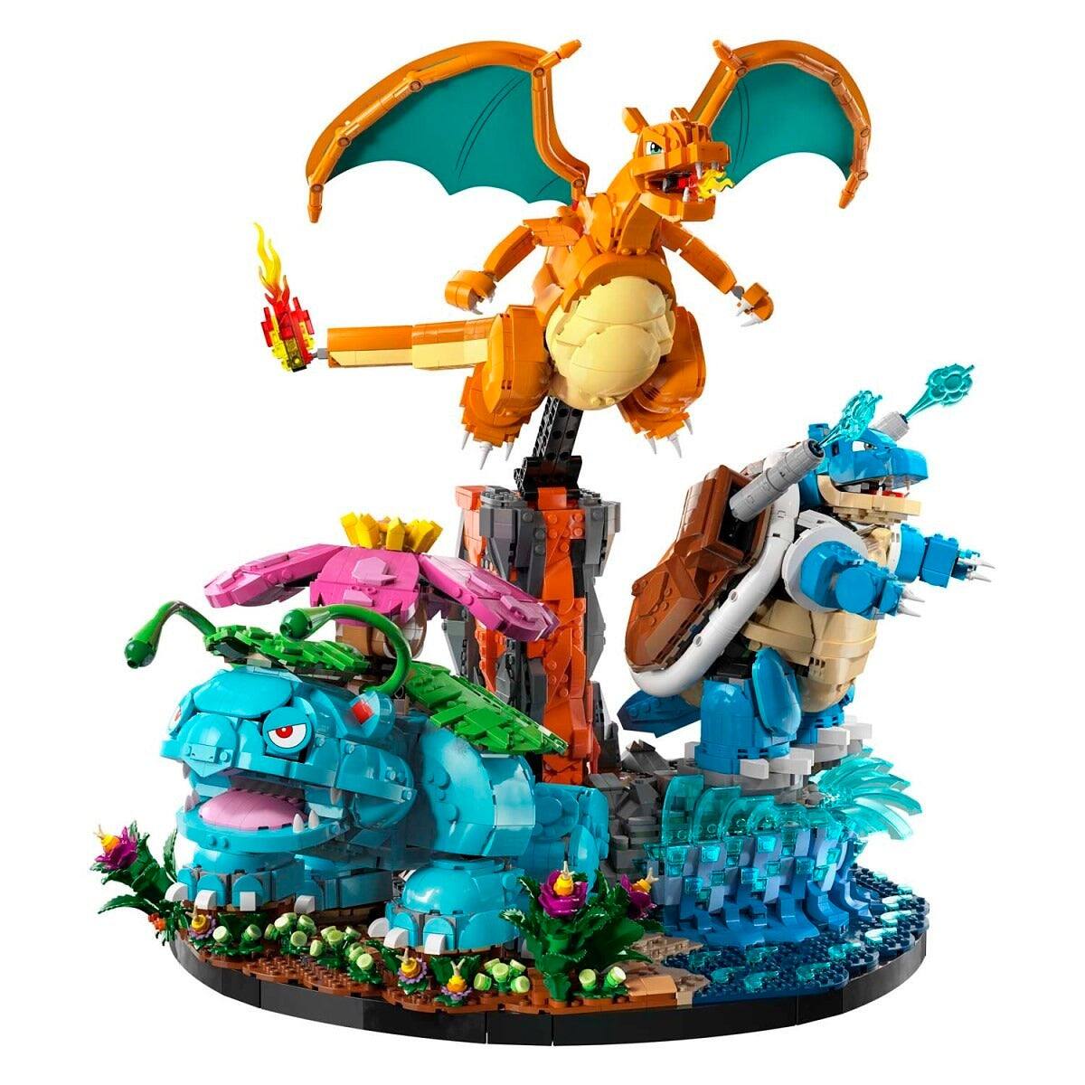 Alt View 1. LEGO - LEGO Pokemon: Venusaur Charizard and Blastoise [LEGO, #72153].