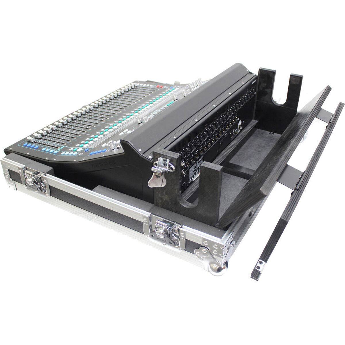Front. ProX - ProX XS-AHSQ5DHW ATA-300 Style Flight Case with Doghouse and Wheels for Allen & Heath SQ5 Console Mixer.