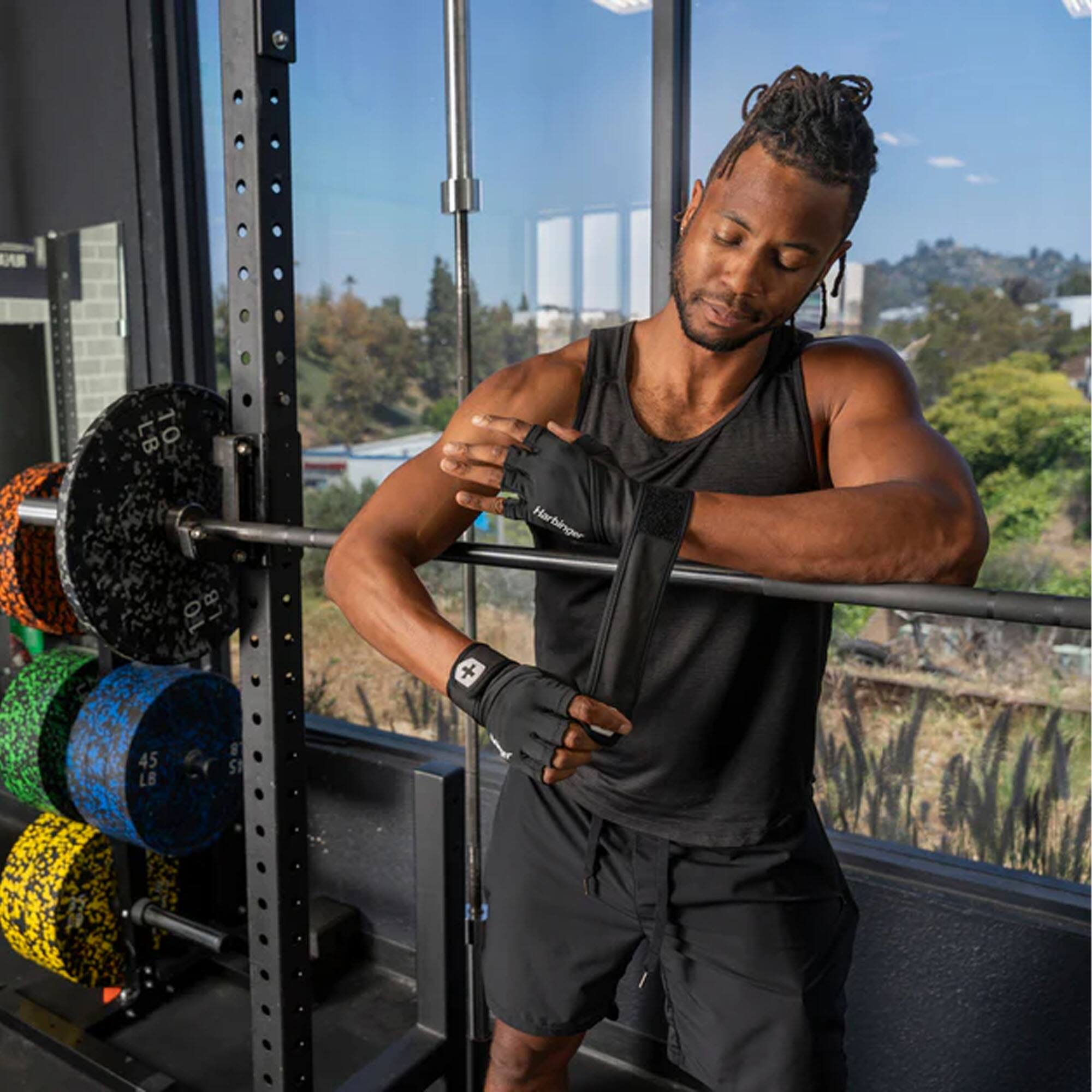 Alt View 3. Harbinger - Harbinger Men's Pro Wrist Wrap Gloves 3.0 - Black - Medium - Black.