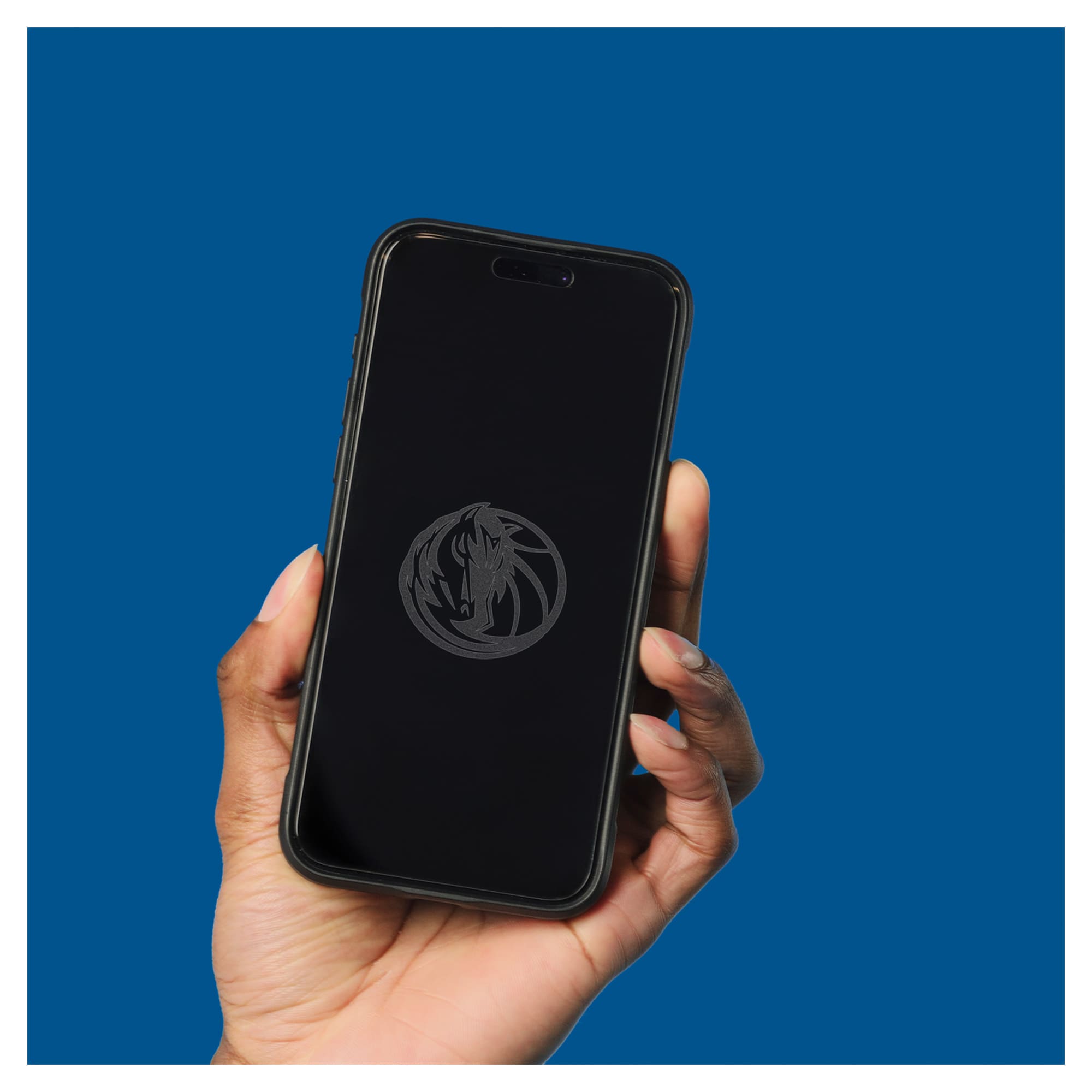 Alt View 3. Screen Skinz - Dallas Mavericks iPhone Privacy Screen Protector - 13 Pro Max/14 Plus - Multicolor.