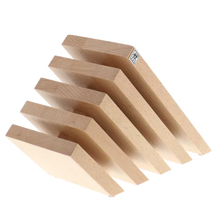 Front. ZWILLING - ZWILLING Italian Slanted Magnetic Knife Block - Natural Beechwood. - Natural Beechwood.