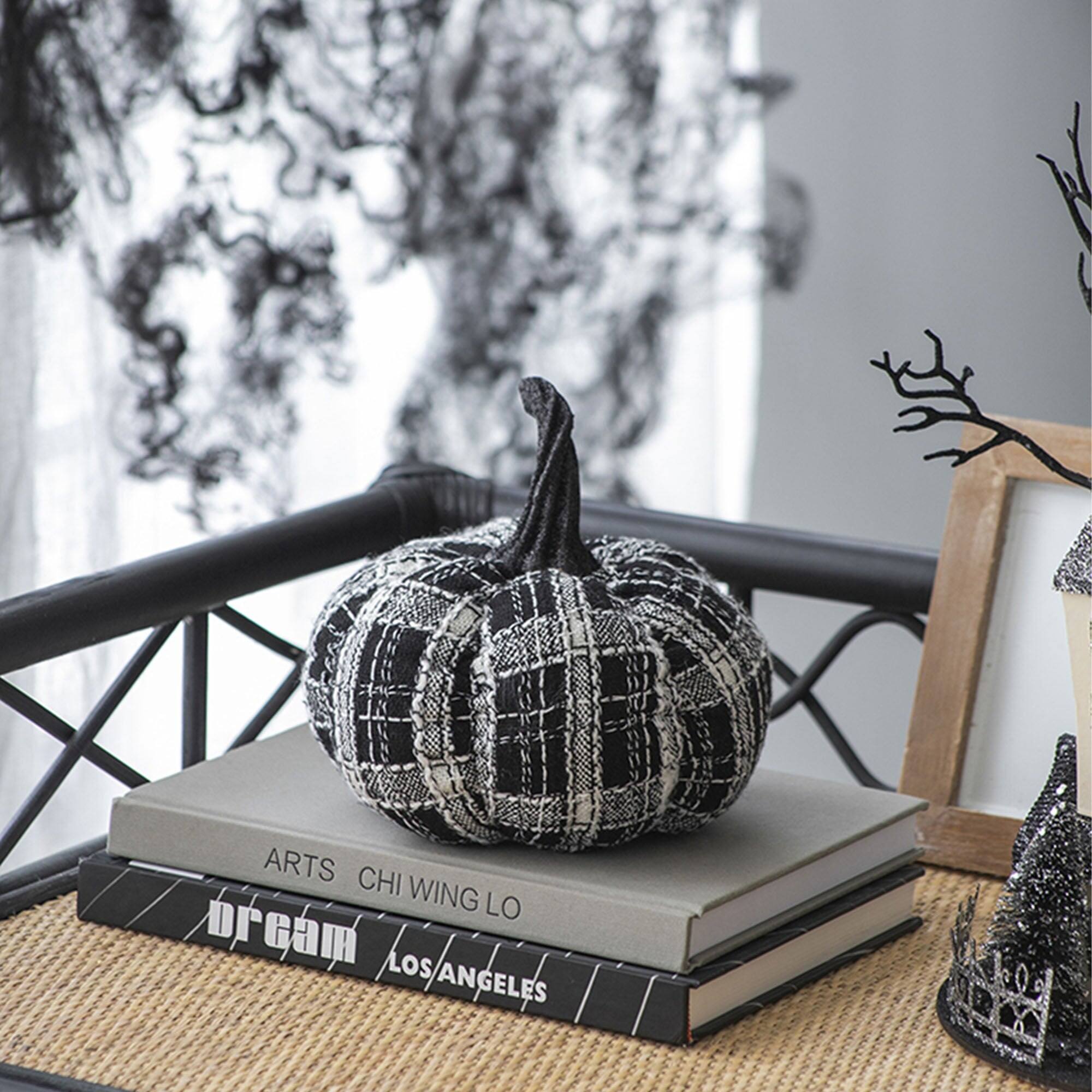 ARTS CHI WING LO  
DREAM LOS ANGELES