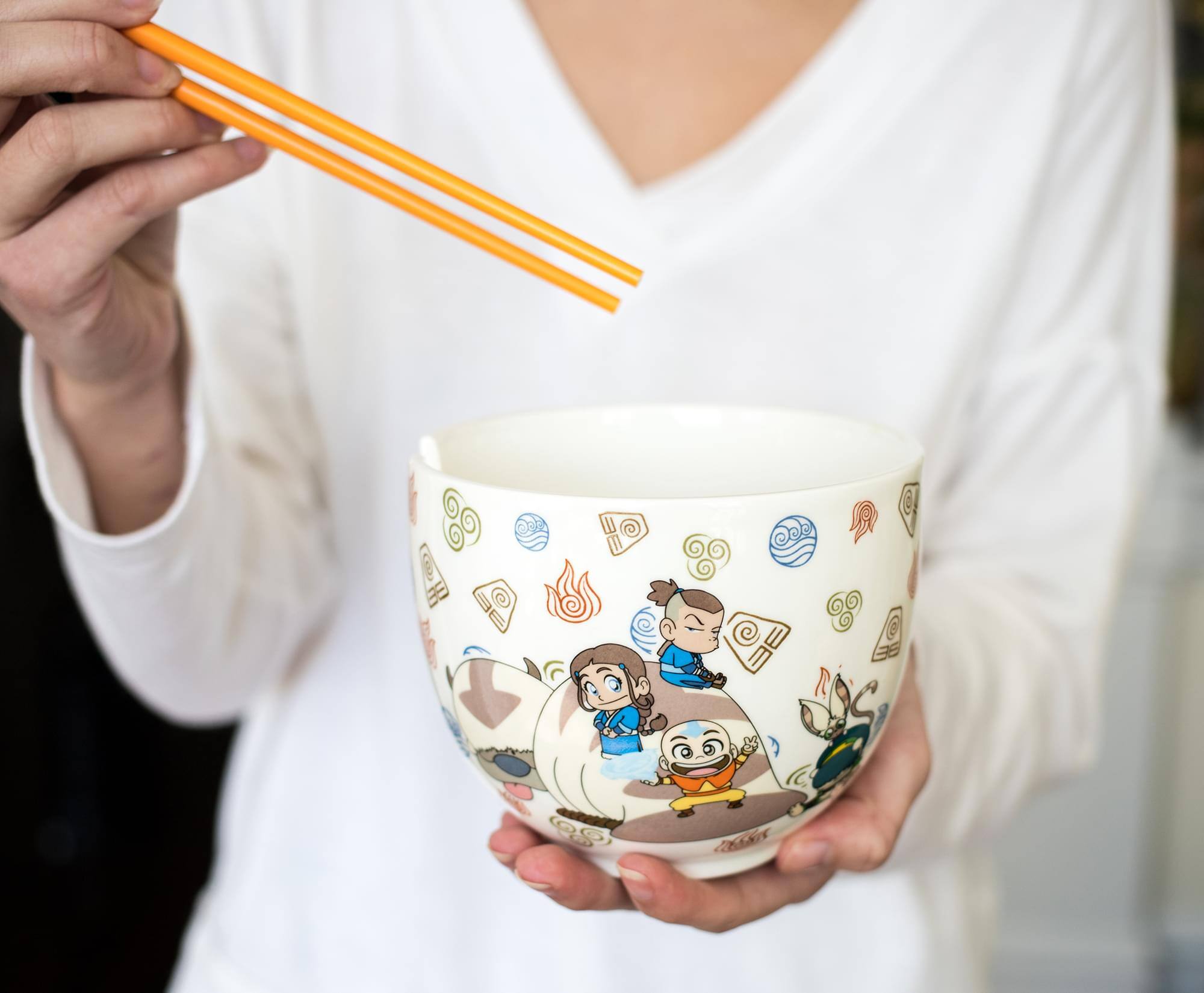 Alt View 4. Surreal Entertainment - Avatar: The Last Airbender Japanese Dinner Set | 18-Ounce Ramen Bowl, Chopsticks - White.