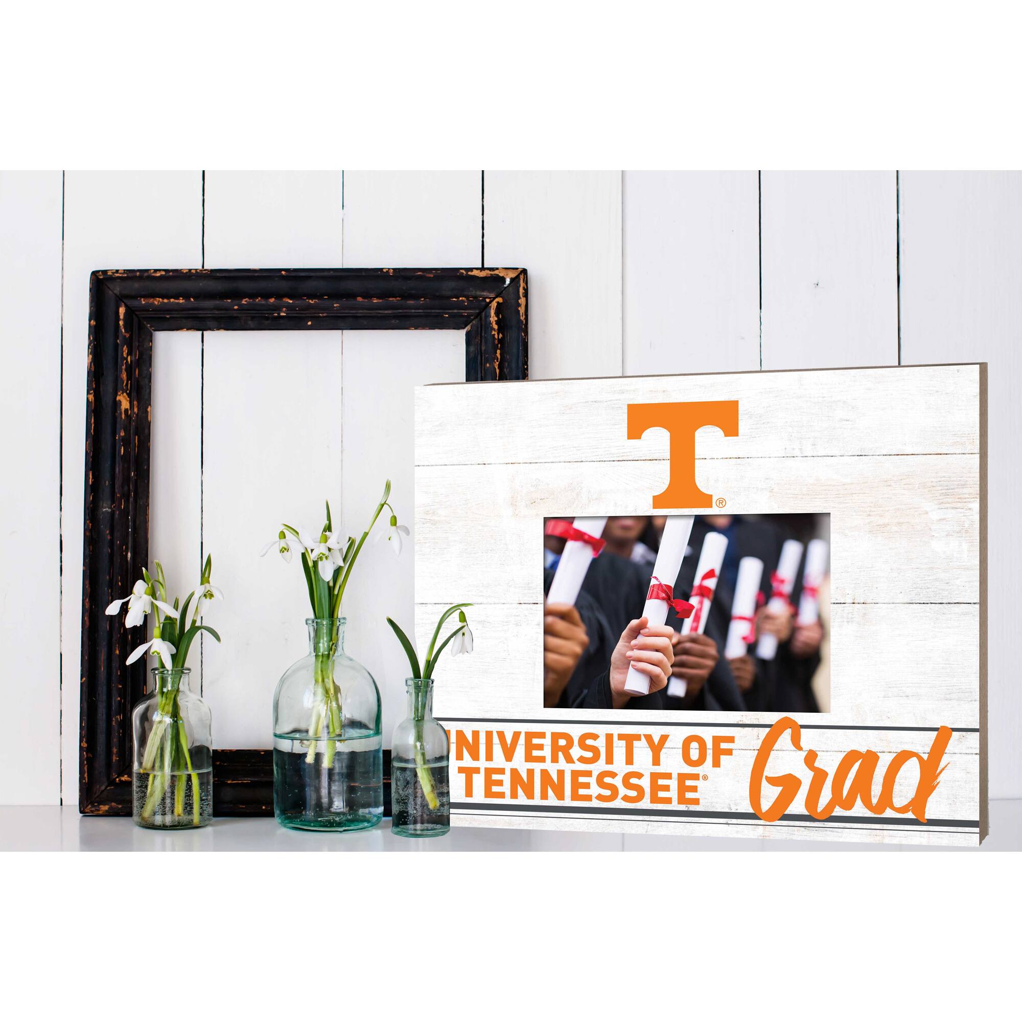 T. UNIVERSITY OF TENNESSEE Grad