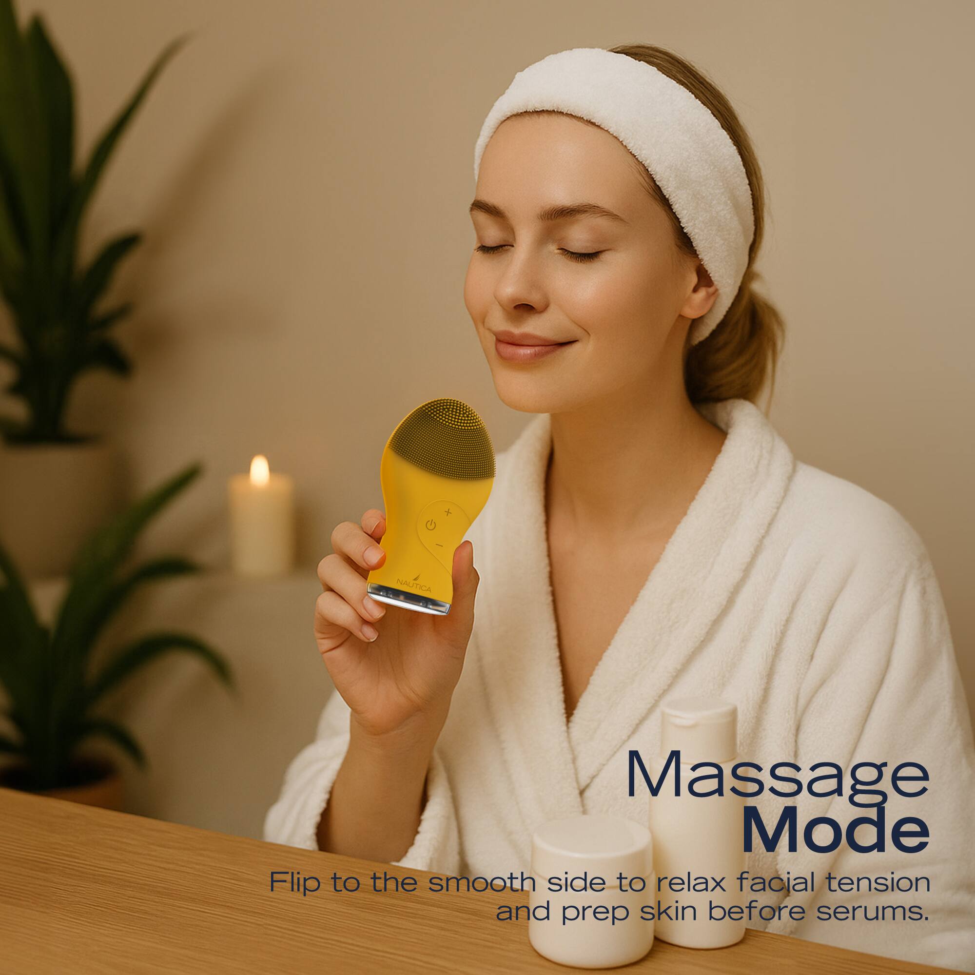 Massage Mode

Flip to the smooth side to relax facial tension and prep skin before serums.