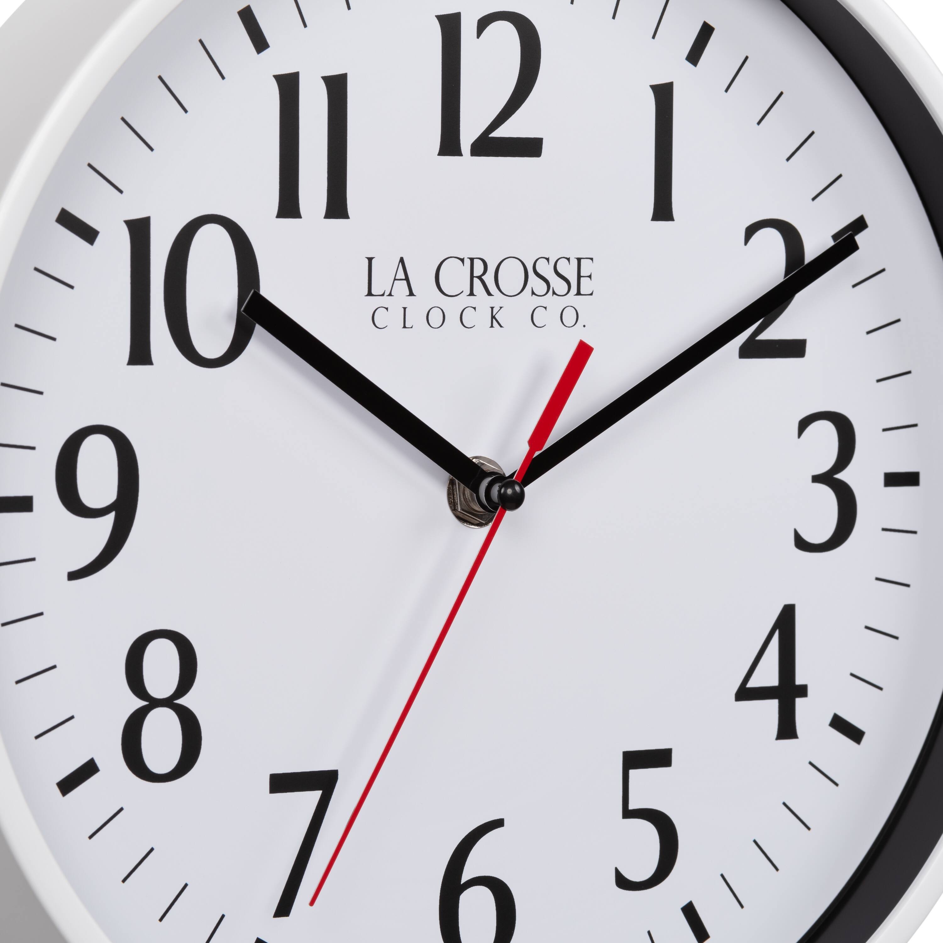 II 12 I 10 LA CROSSE CLOCK CO. 9 3 8 4 7 6 5 I