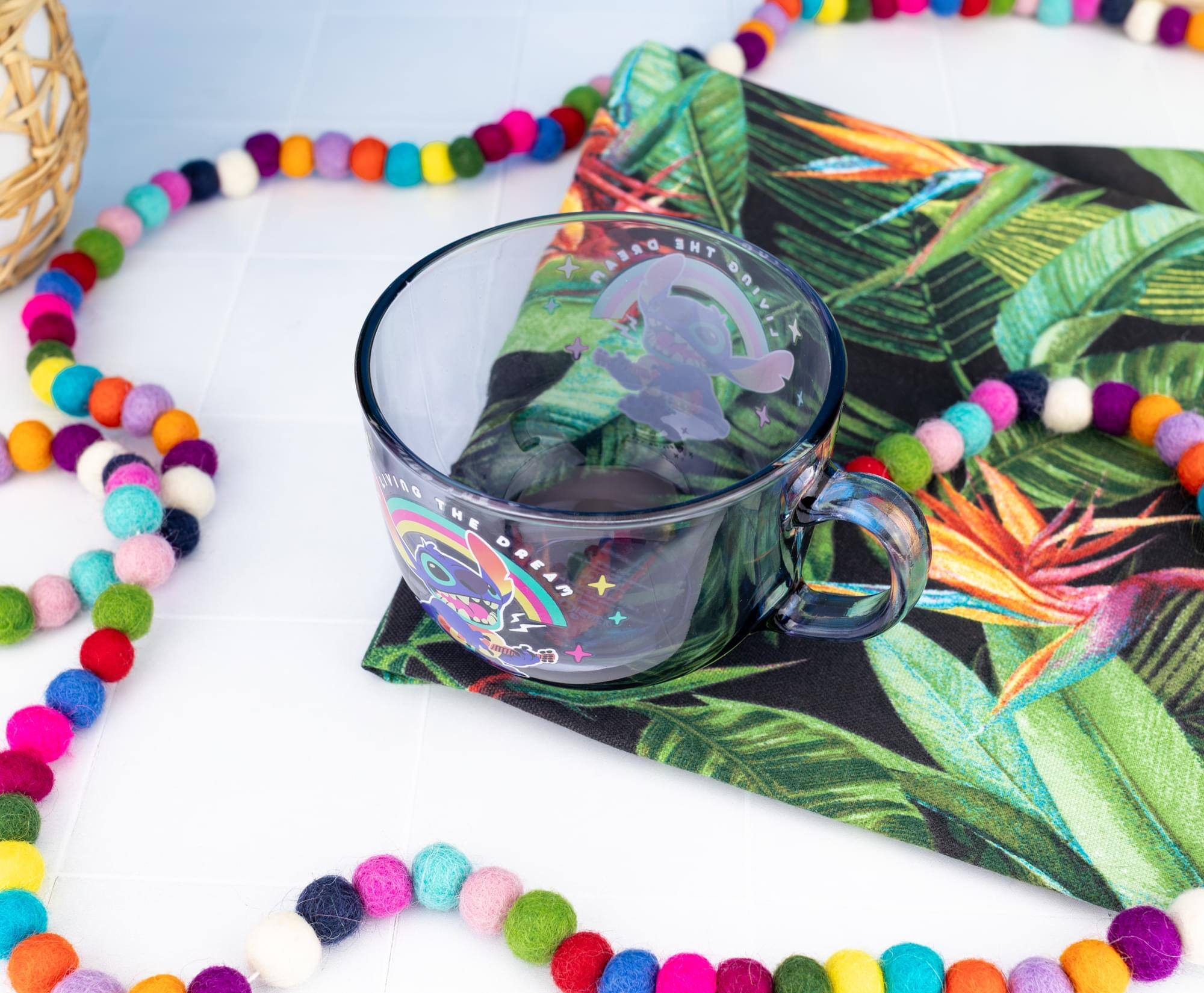 DREAM THE DREAM  
THE DREAM