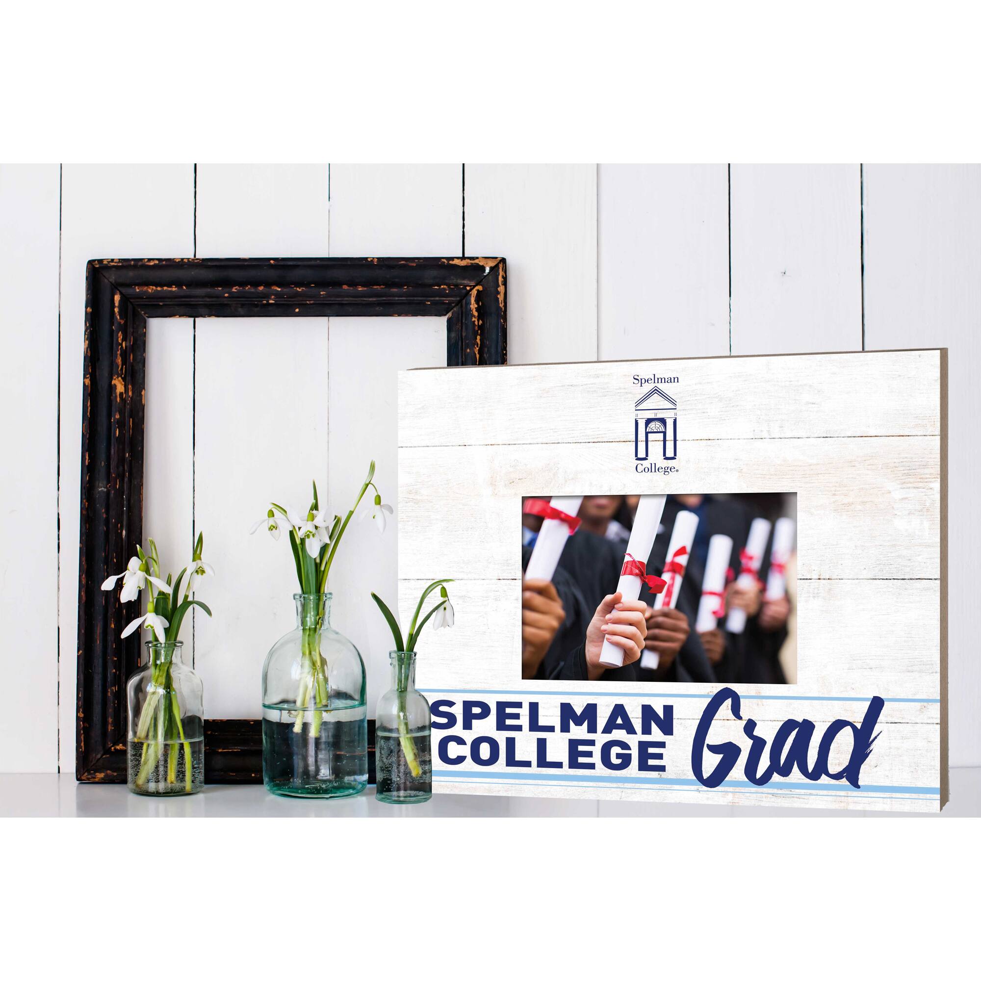 Spelman College. SPELMAN COLLEGE Grad