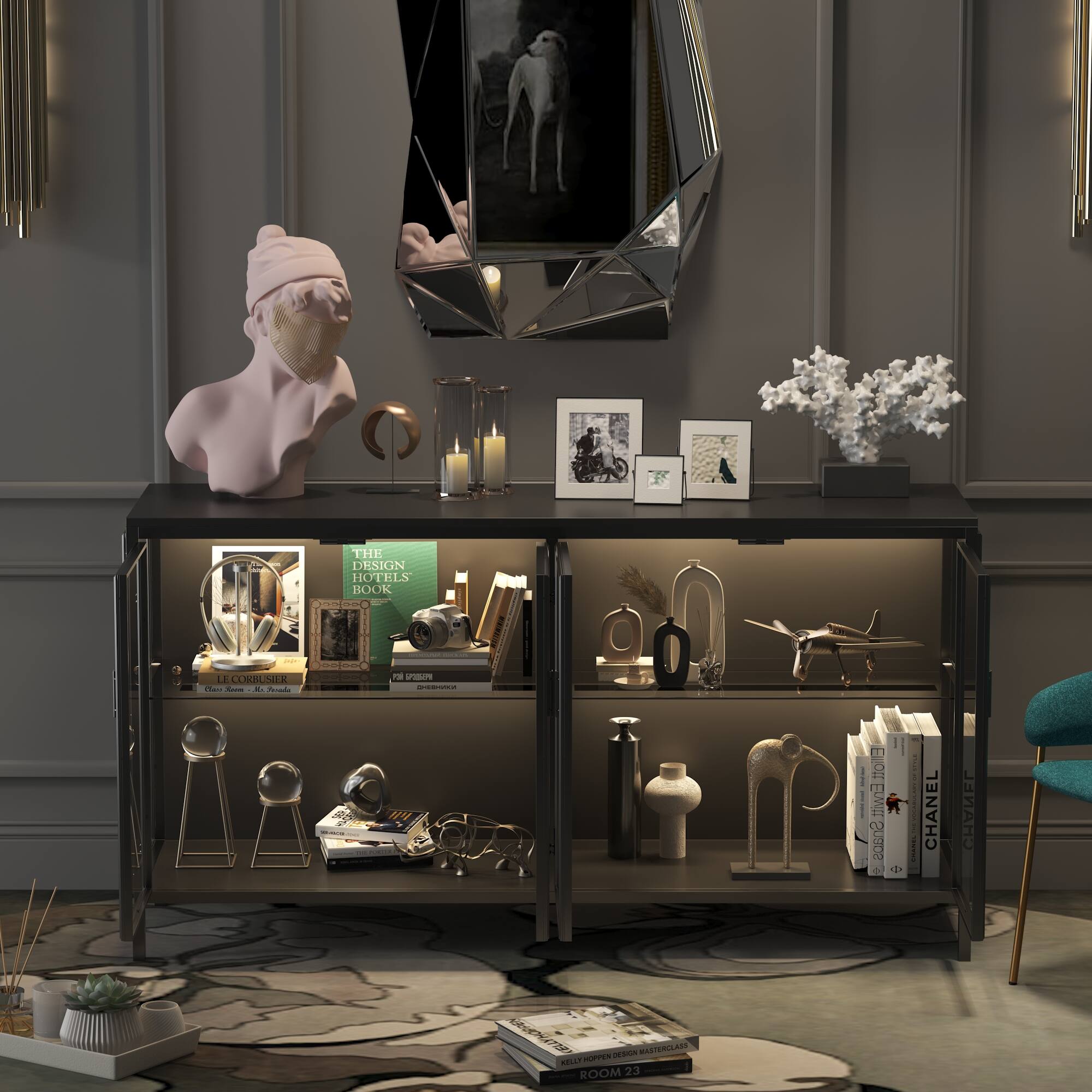 THE DESIGN HOTELS BOOK  
LE CORBUSIER  
ENOTT EUWILT  
CHANEL  
CHANEL  
JSN BASTERILADS  
ROOM 23