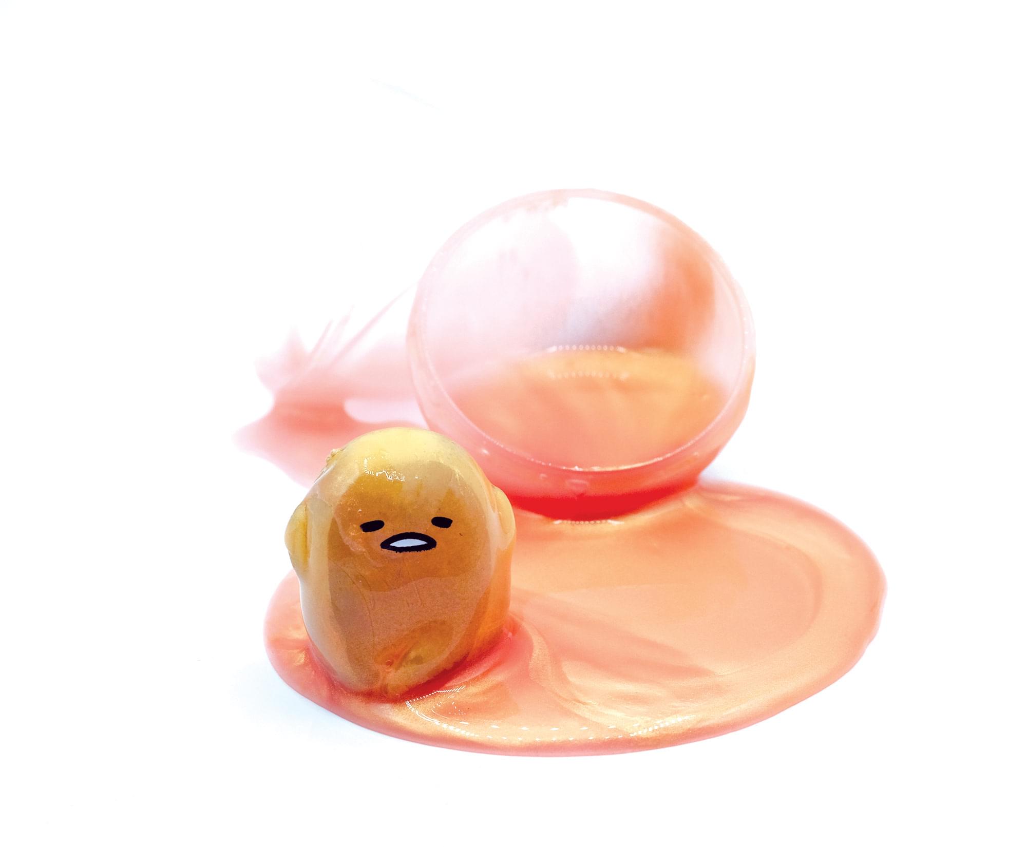 Alt View 1. PowerHouse Toys - Gudetama The Lazy Egg Metallic Slime & Mini Figure | Yellow - Yellow.