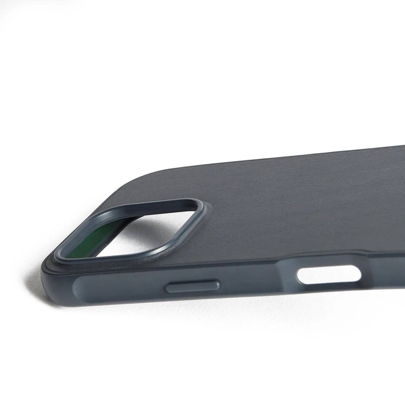 Alt View 5. Mujjo - iPhone 16 Pro Max Shield Case - Steel Blue.