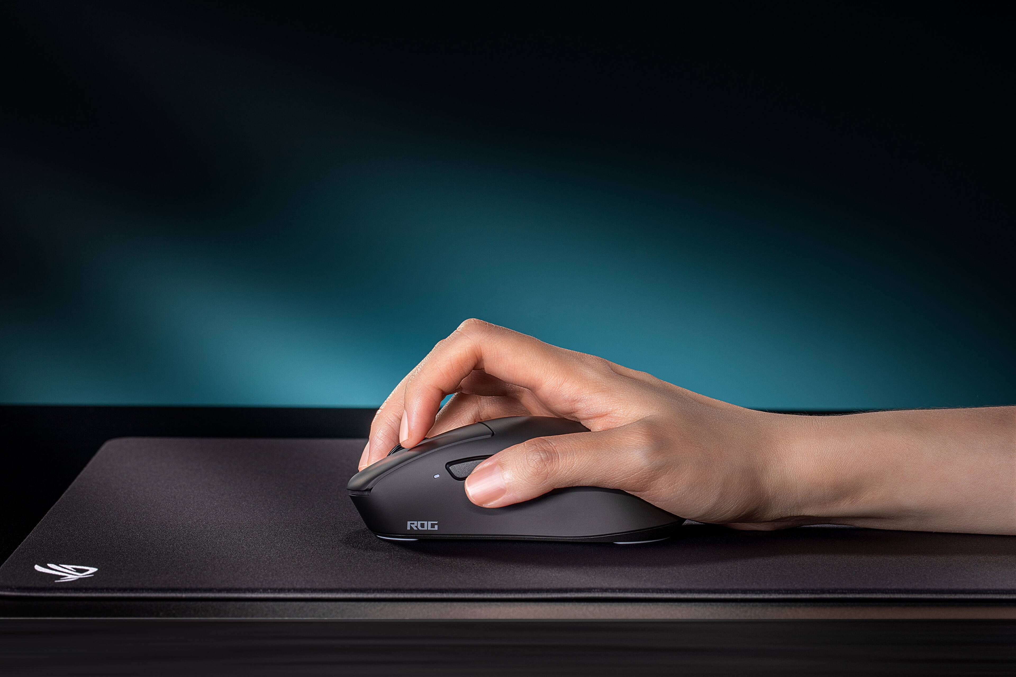 Alt View 8. ASUS - ROG Gladius IV Ultralight Optical Gaming Mouse with ROG SpeedNova Wireless Technology and Customizable Weight Tuning - Black.