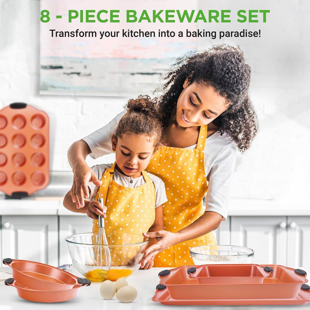 8 - PIECE BAKEWARE SET  
Transform your kitchen into a baking paradise!