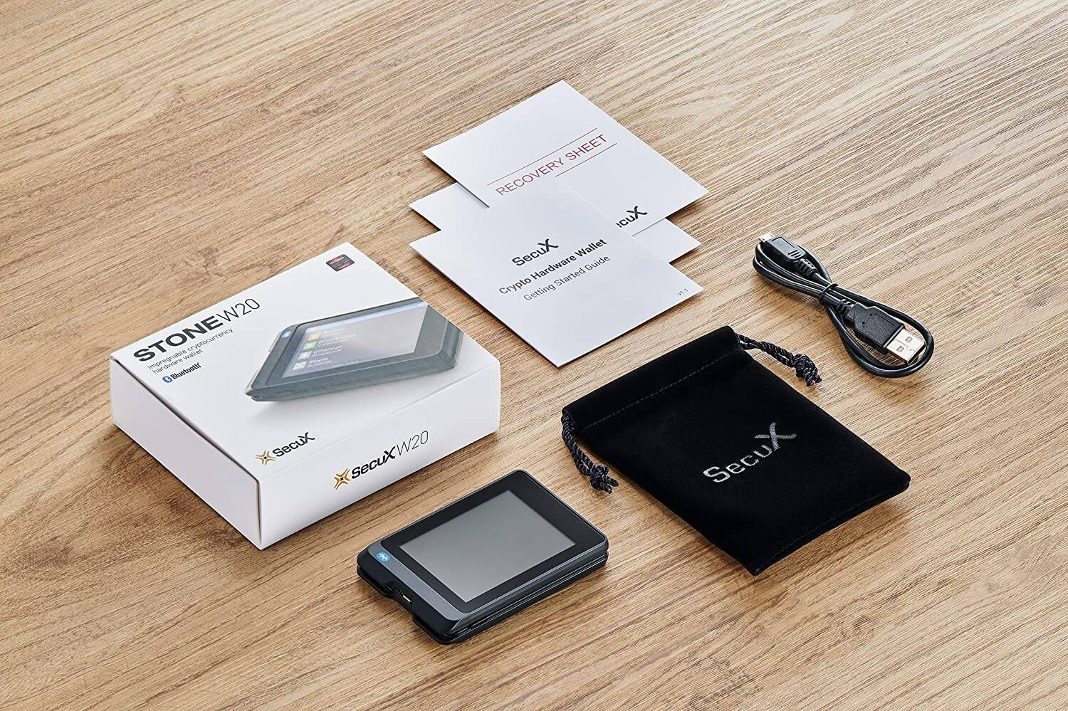SecuX  
STONEW20  
Hardware Wallet  
for cryptocurrency  

SecuX Wallet  
Crypto Hardware Wallet  
Getting Started Guide  

RECOVERY SHEET  

SecuX  
STONEW20
