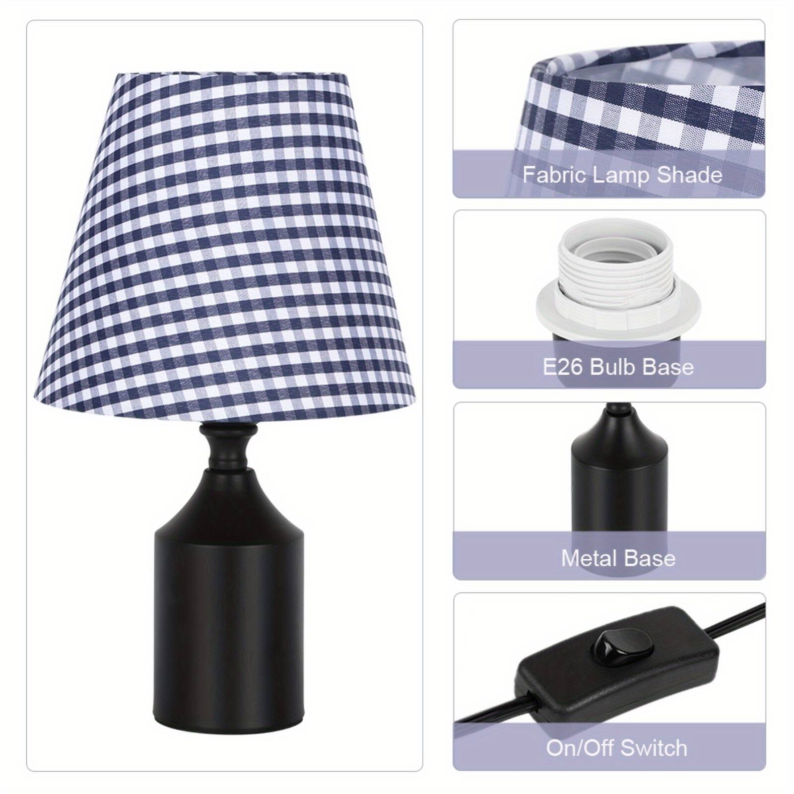 Fabric Lamp Shade  
E26 Bulb Base  
Metal Base  
On/Off Switch