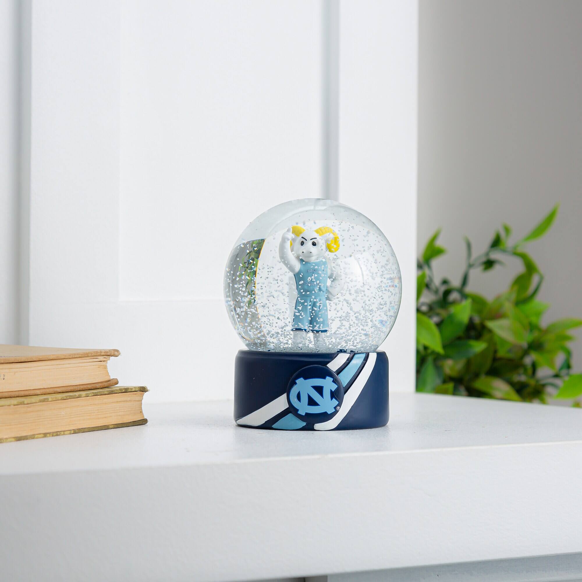 Alt View 1. Evergreen Enterprises - North Carolina Tar Heels 100mm Mascot Glass Water Globe - Multicolor.