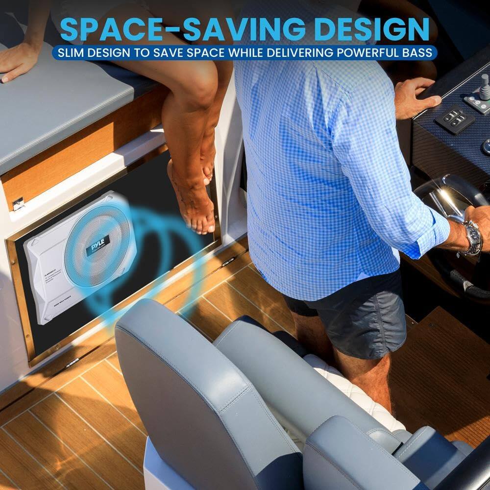SPACE-SAVING DESIGN  
SLIM DESIGN TO SAVE SPACE WHILE DELIVERING POWERFUL BASS