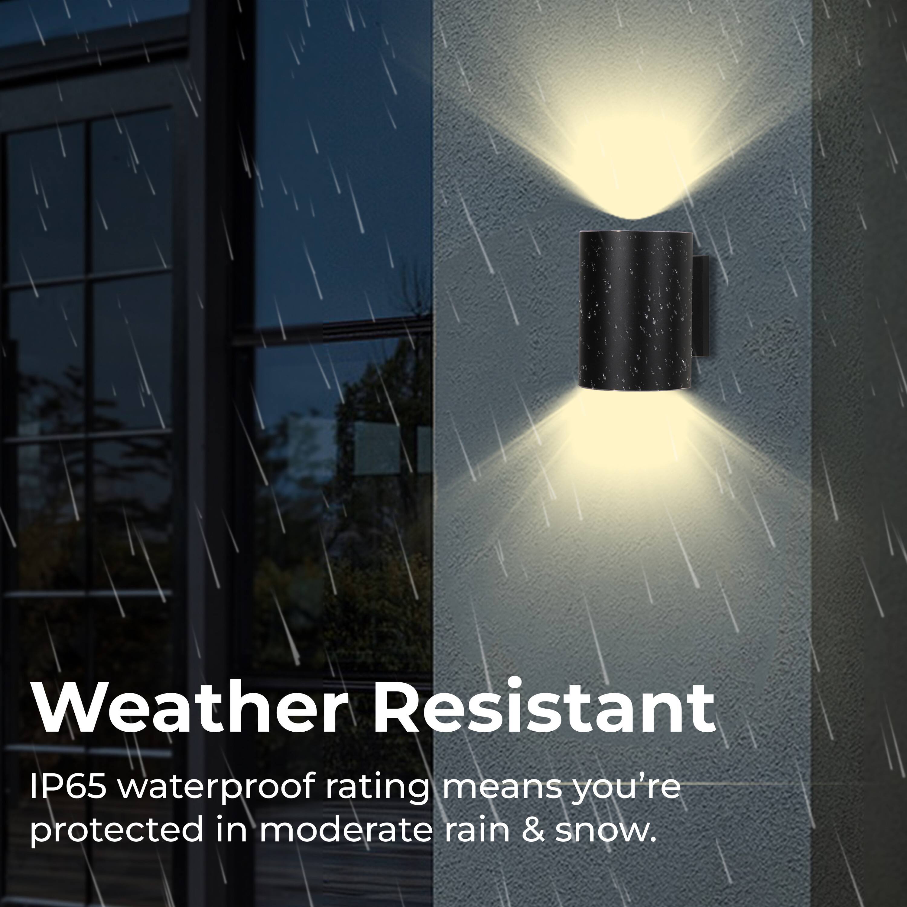 Weather Resistant

IP65 waterproof rating means you're protected in moderate rain & snow.