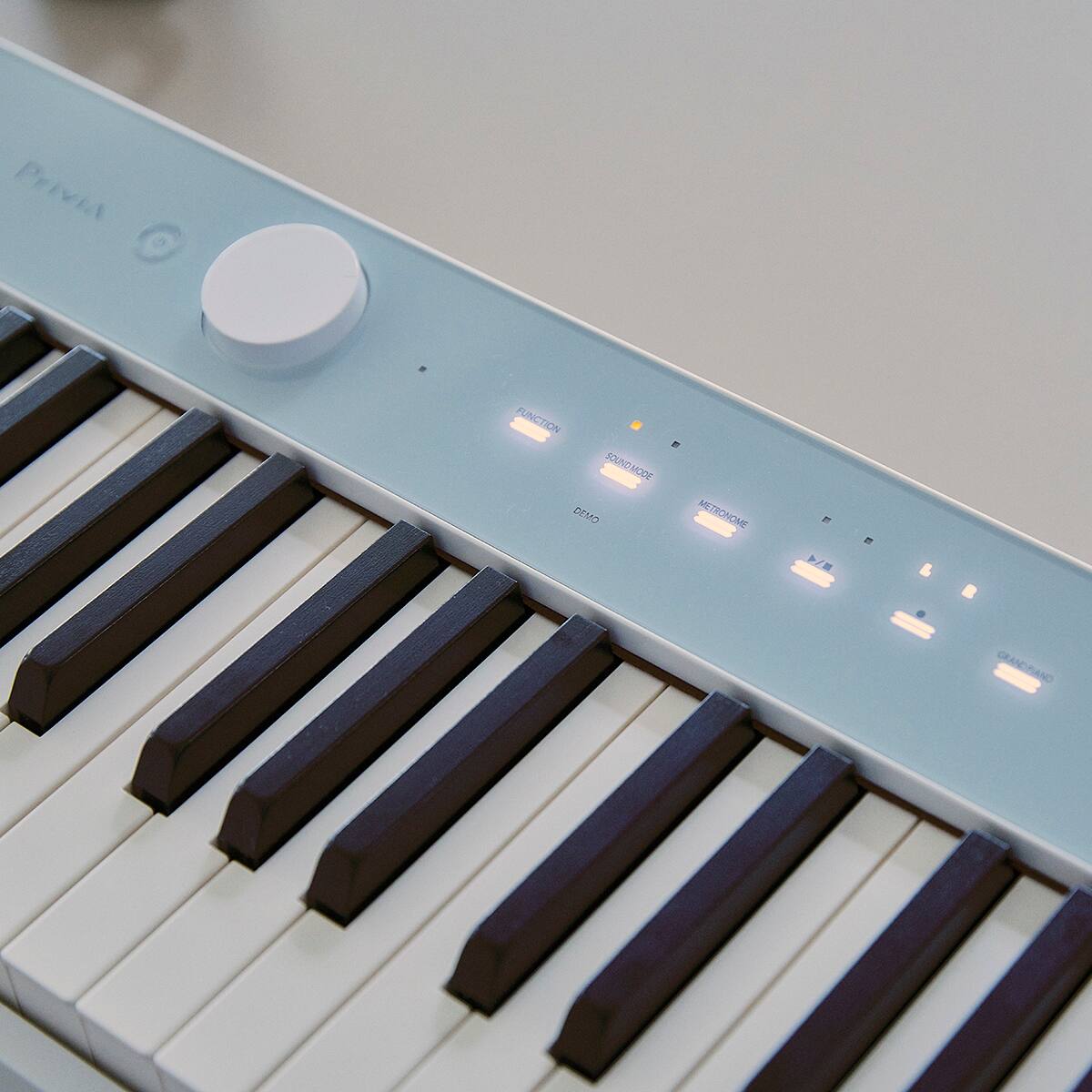 Privia  
FUNCTION  
SOUND MODE  
DEMO  
METRONOME  
GRAND PIANO
