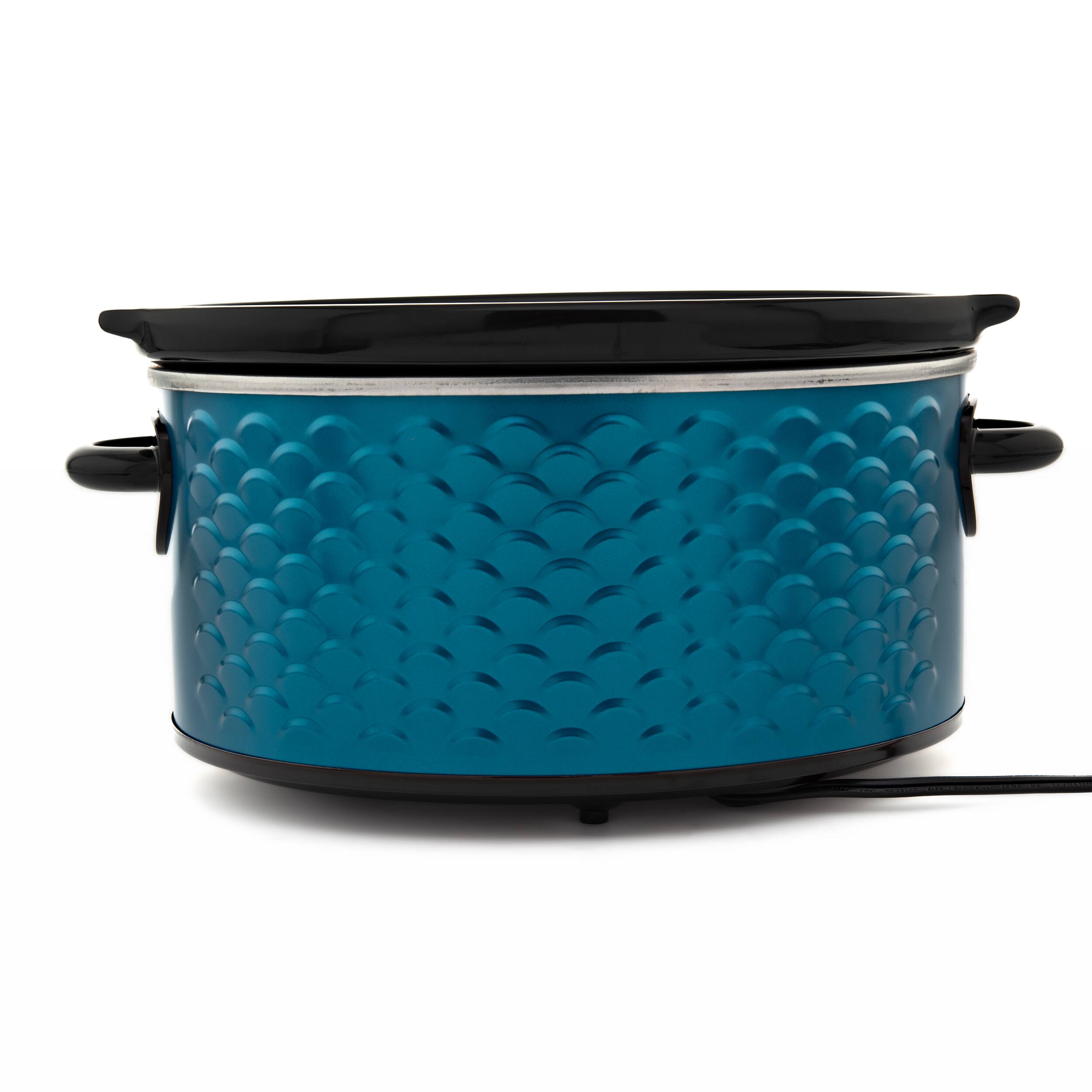 Alt View 2. Brentwood - Brentwood Scallop Pattern 4.5 Quart Slow Cooker in Blue - Blue.
