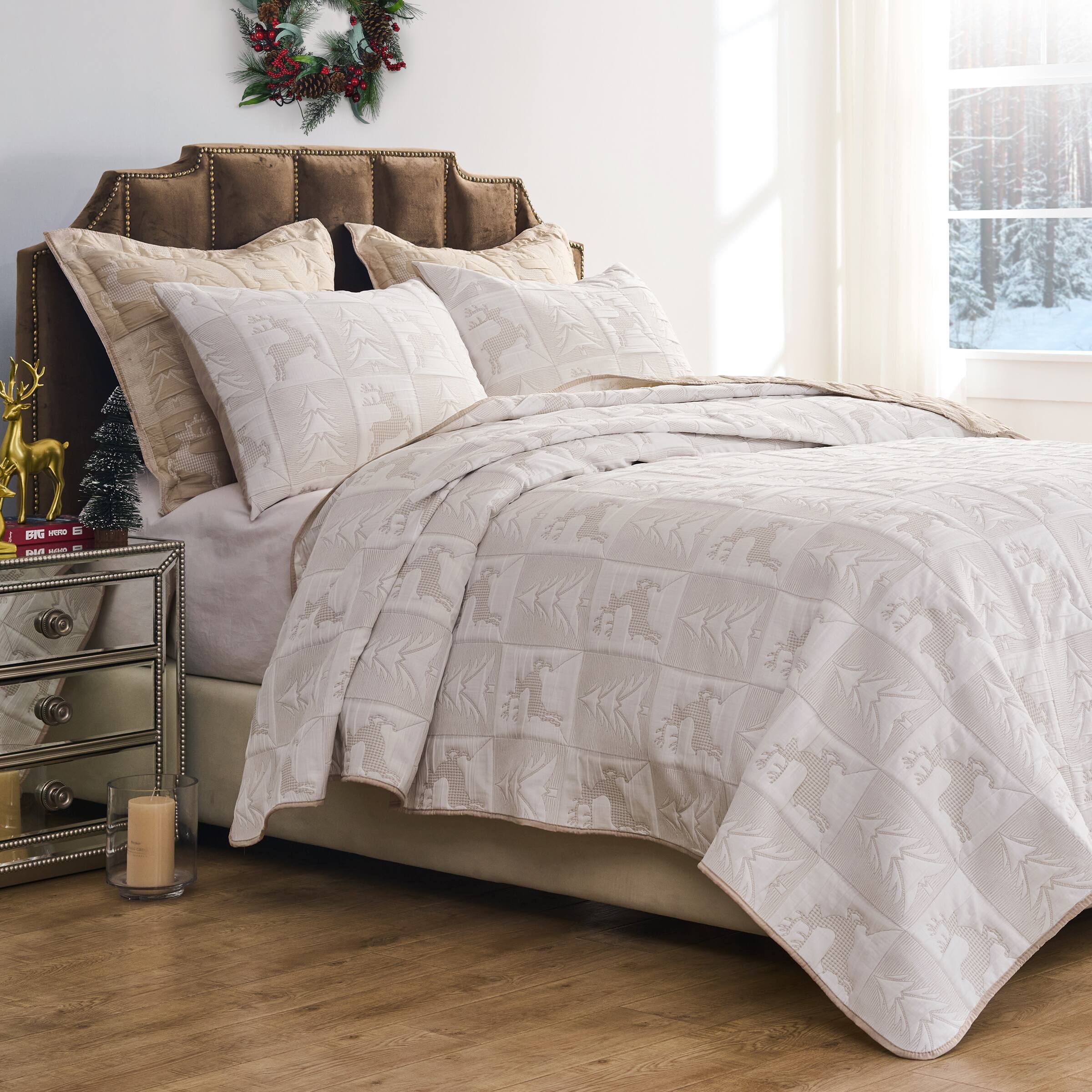 Angle. BreeBe - Reindeer Games Coverlet Set - 2 Piece Twin/XL - White.