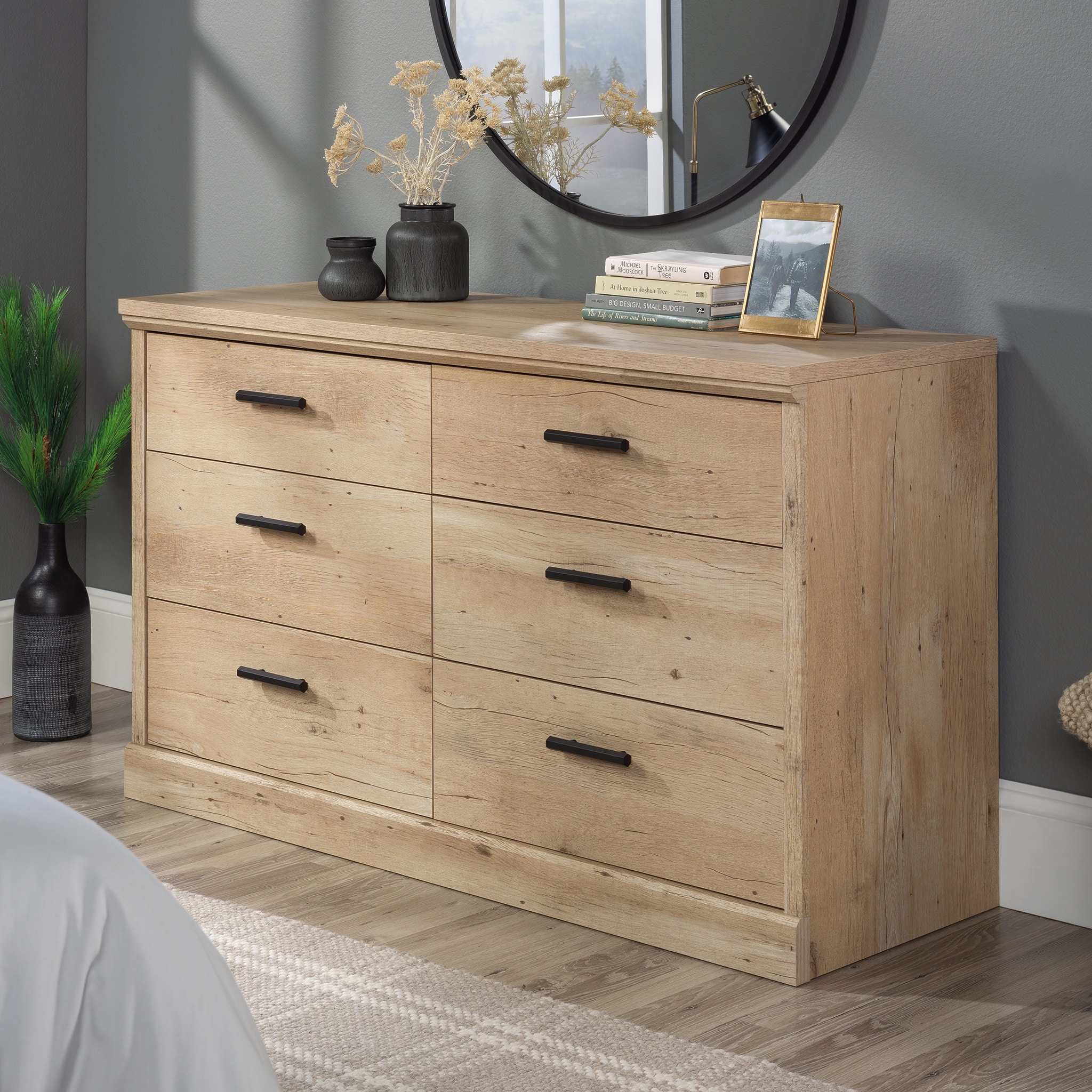 Angle View: Sauder - Aspen Post 6 Drawer Dresser - Prime Oak