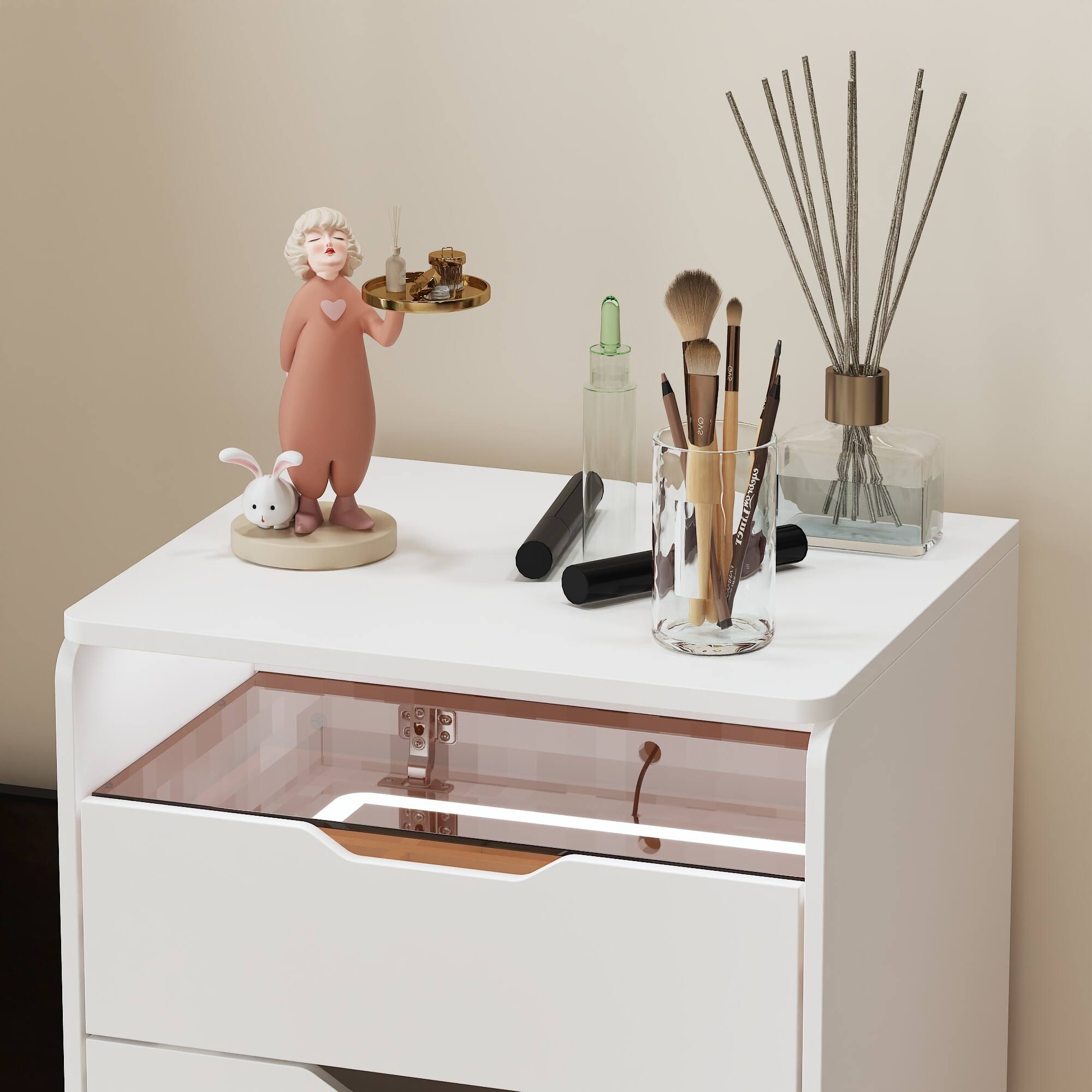 The text in the image is: "T edeccios 14L"