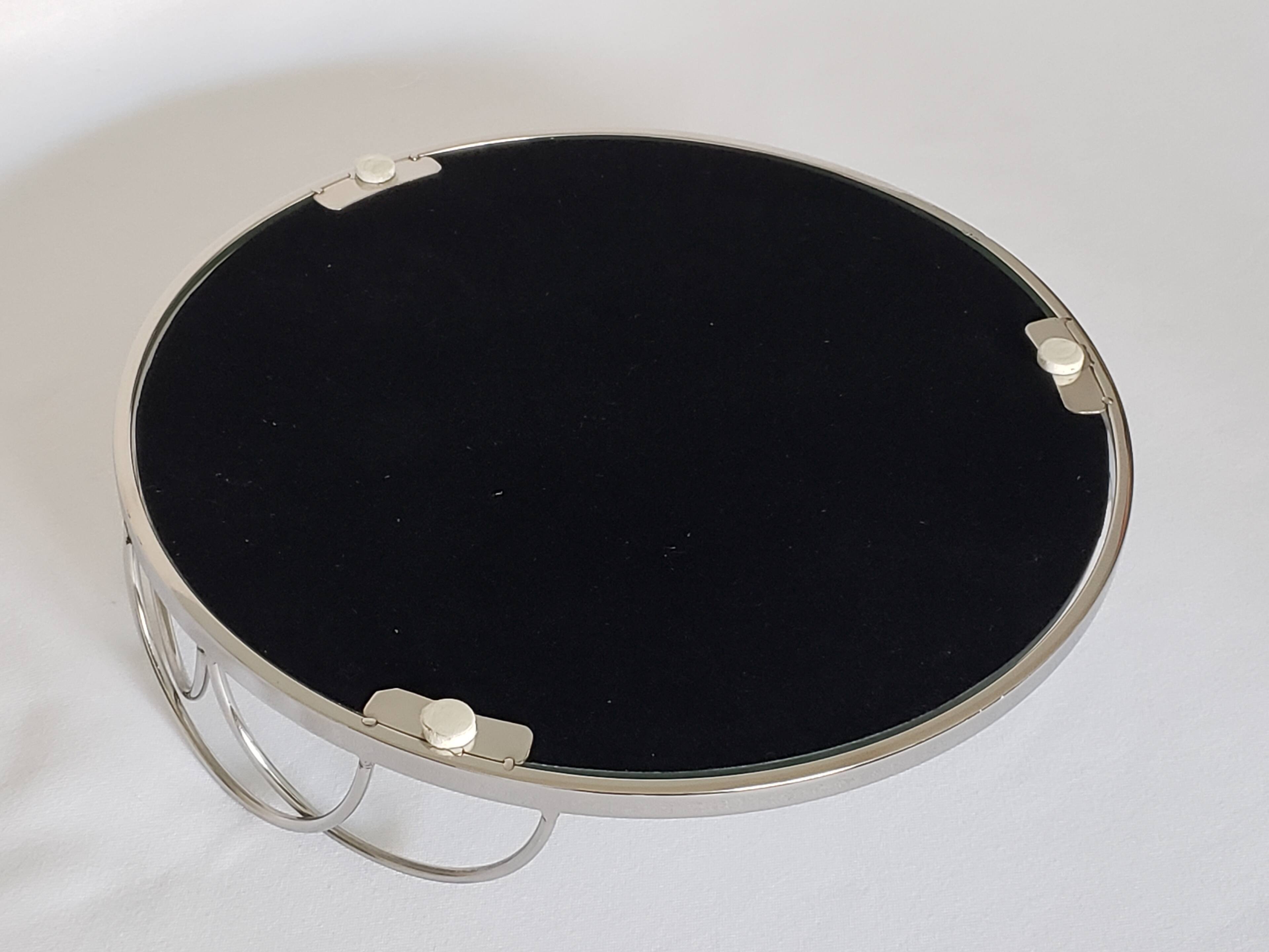 Angle. Jiallo - Silver Stainless Steel Round vanity tray with mirror 13" - Silver.