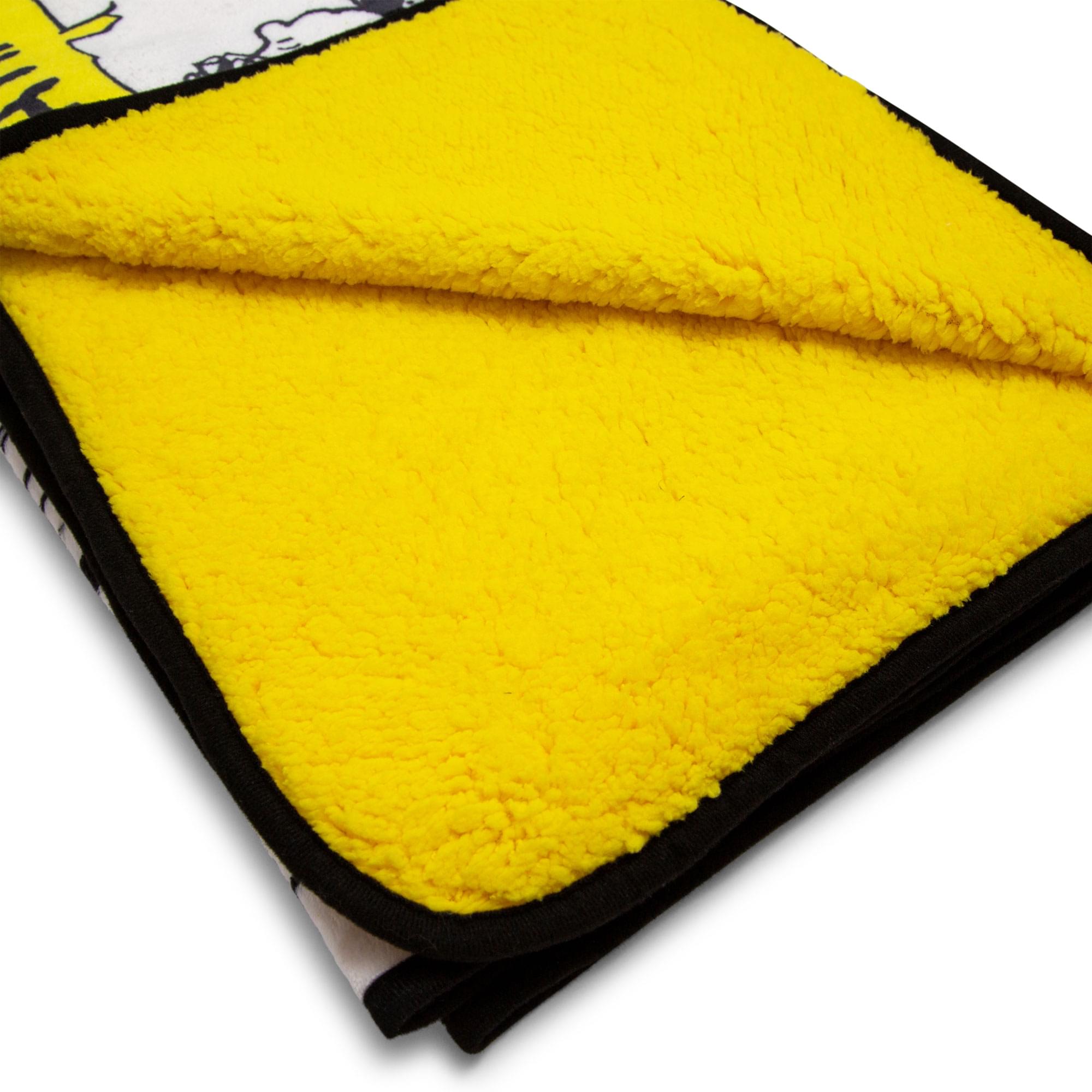 Alt View 10. Peanuts - Peanuts "Ha Ha Ha" Comic Strip Panels Sherpa Throw Blanket | 50 x 60 Inches - Red.