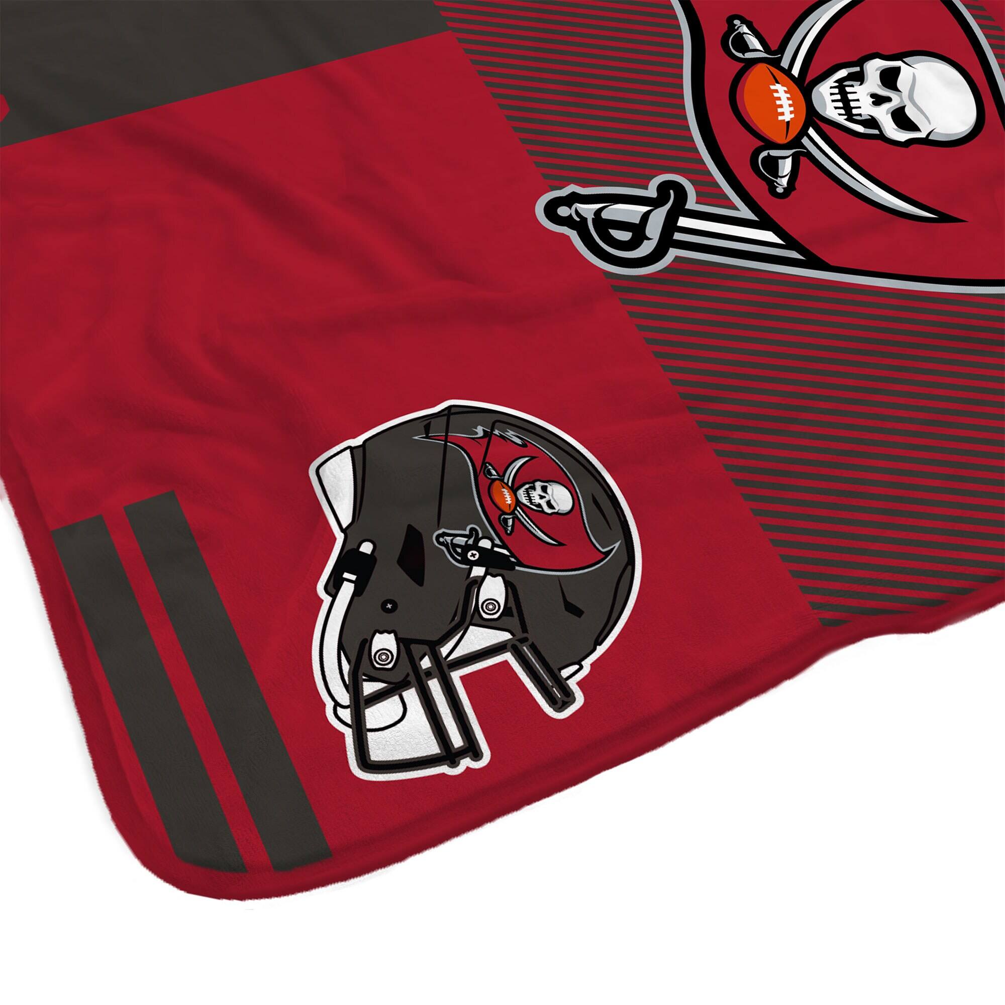 Alt View 2. Pegasus - Tampa Bay Buccaneers 60" x 80" Sherpa Throw Blanket - Multicolor.