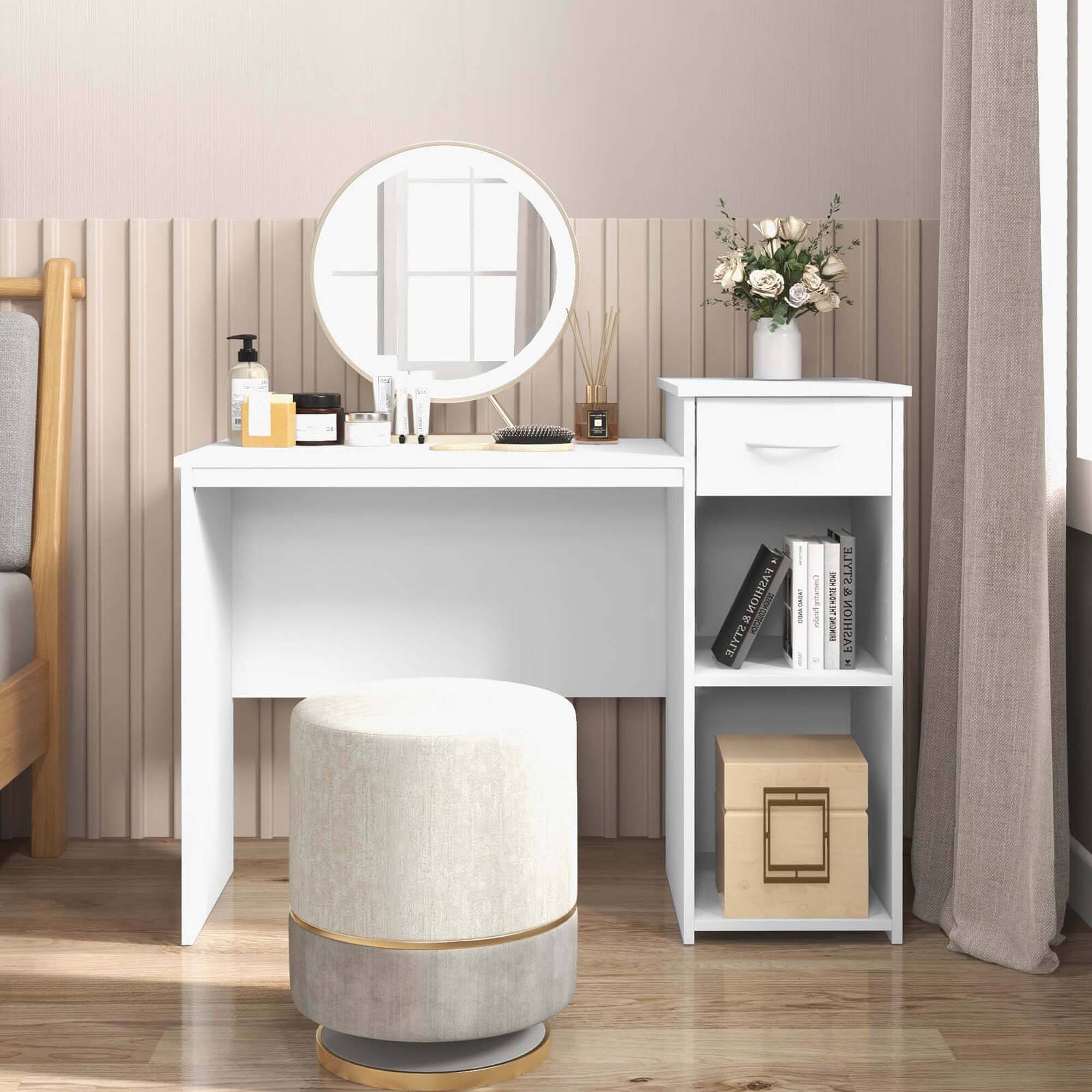 FASHION ! a RLAFE ! I I nin I I   n STYLE 5 FASHION .