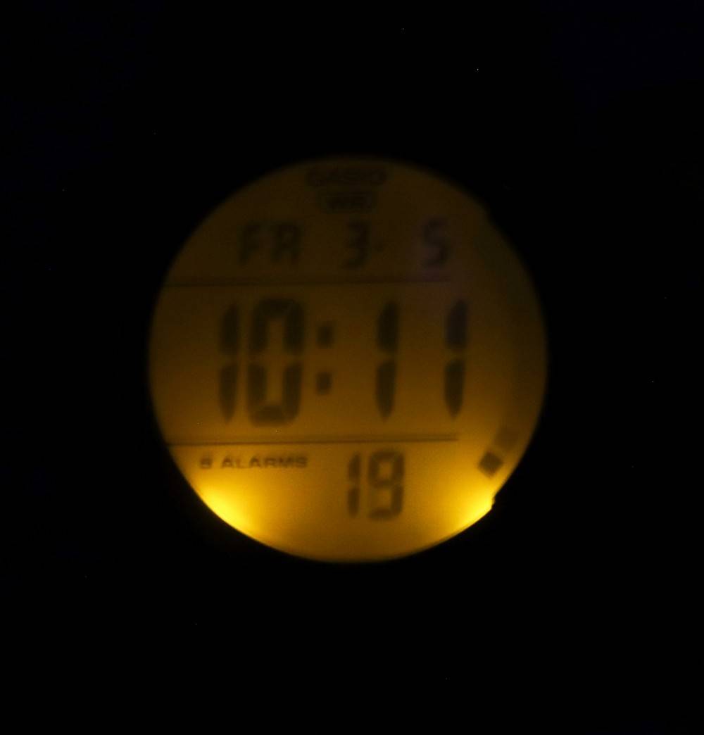 FR 3 5  
10:11  
19  
6 ALARMS