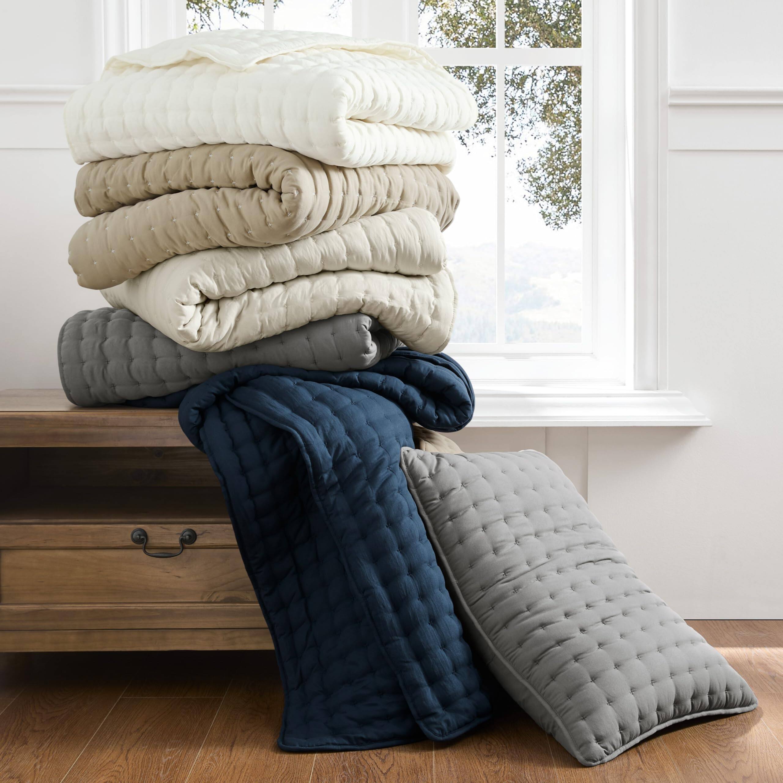 Alt View 8. Dapper Styles - Quilt Bedding Sets With Pillow Shams Lightweight Soft Bedspread Coverlet Quilted Blanket Thin Comforter Bed... - White (Gold Cross Stitching)-Twin.