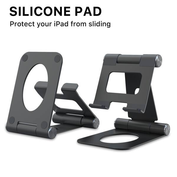 SILICONE PAD
Protect your iPad from sliding