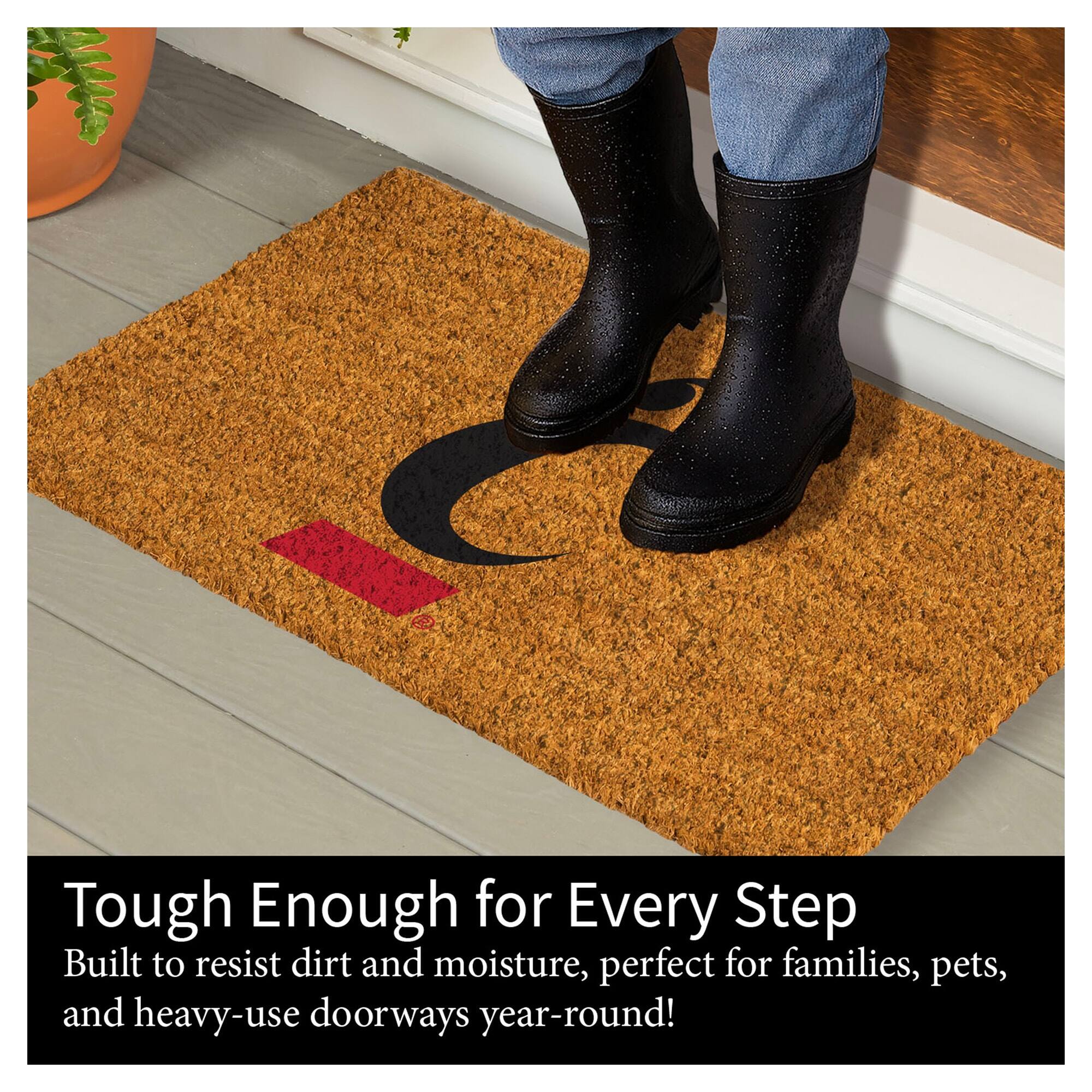 Tough Enough for Every Step

Built to resist dirt and moisture, perfect for families, pets, and heavy-use doorways year-round!
