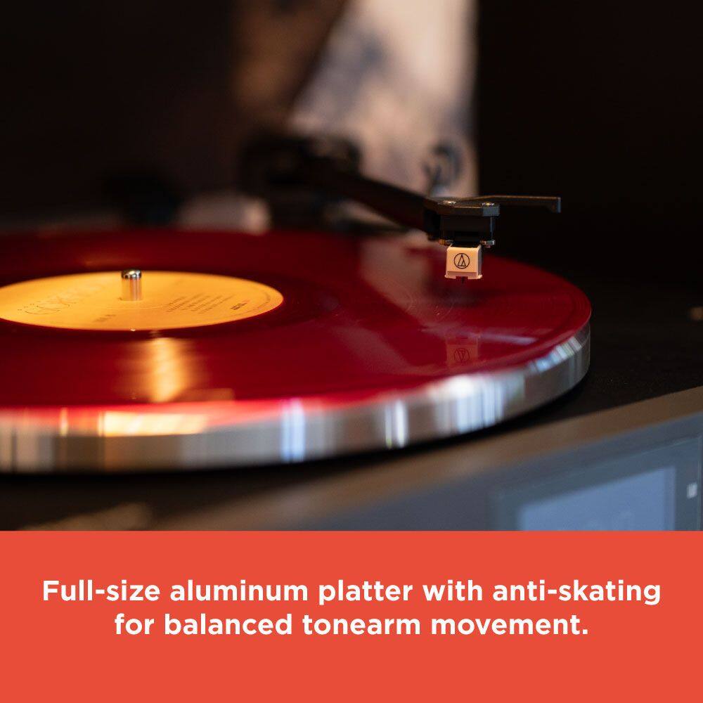 Full-size aluminum platter with anti-skating for balanced tonearm movement.