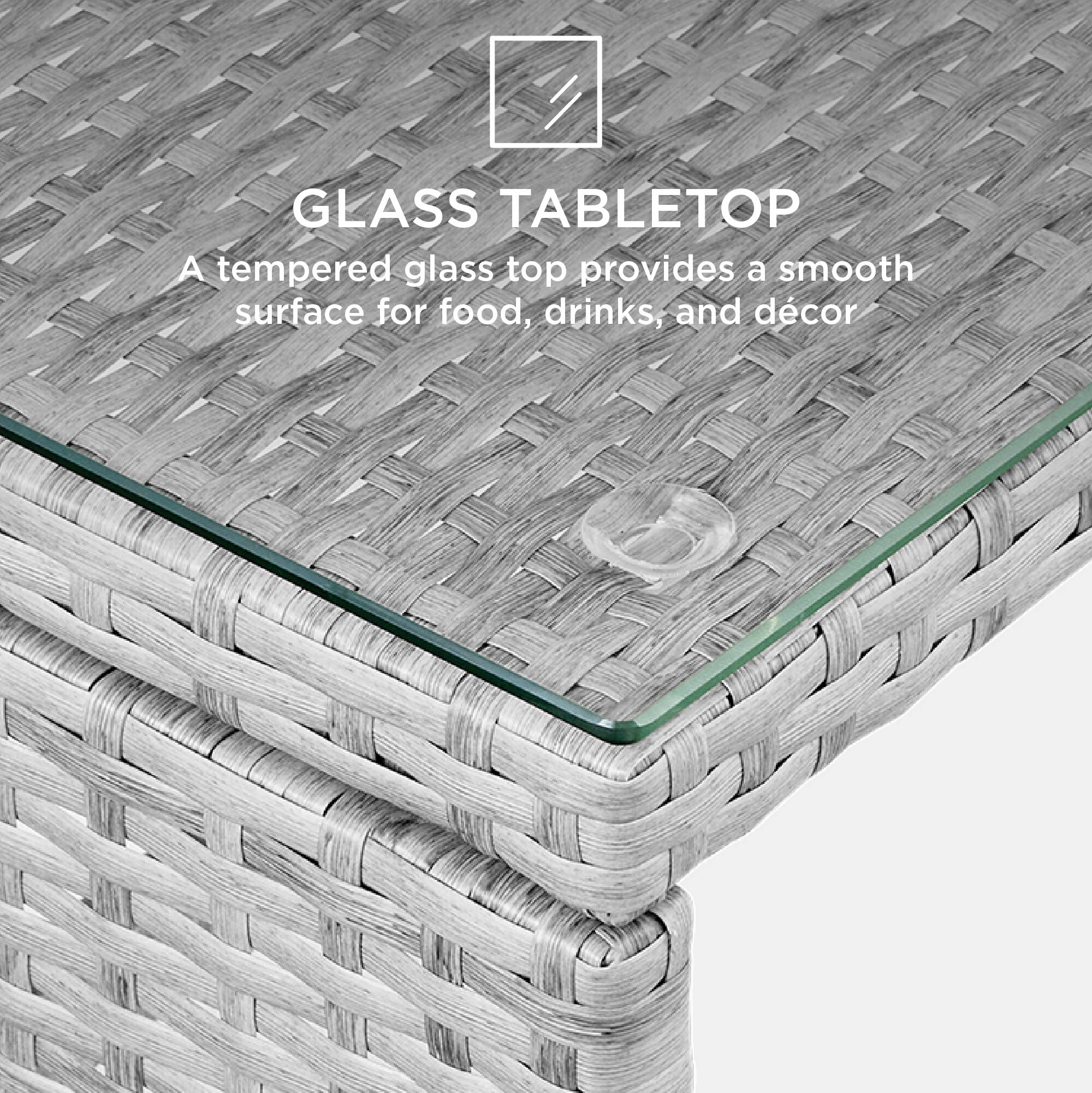 GLASS TABLETOP  
A tempered glass top provides a smooth surface for food, drinks, and décor.